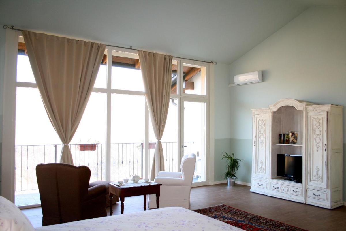 Deluxe Double Room photo 3