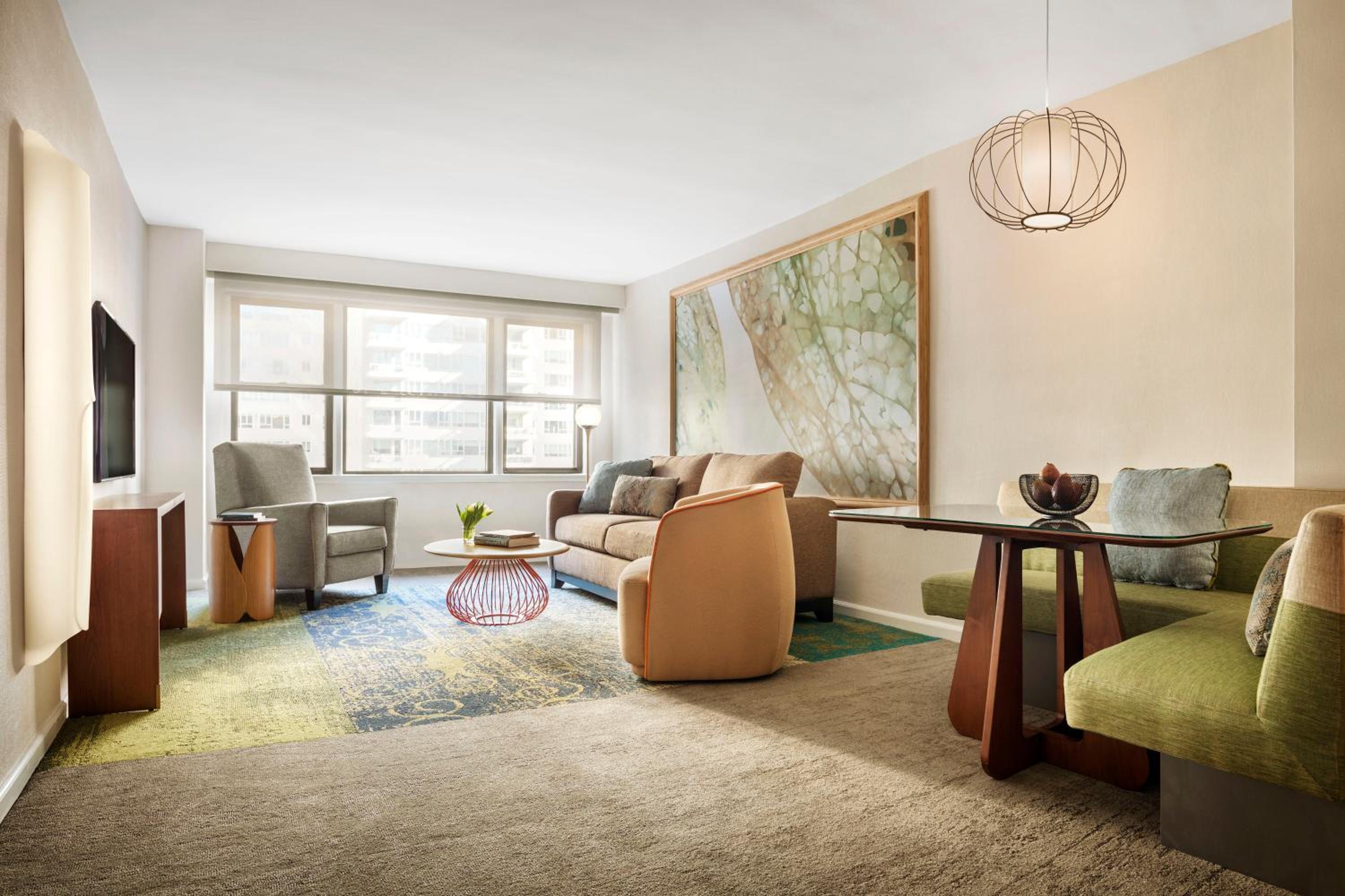 One-Bedroom King Suite