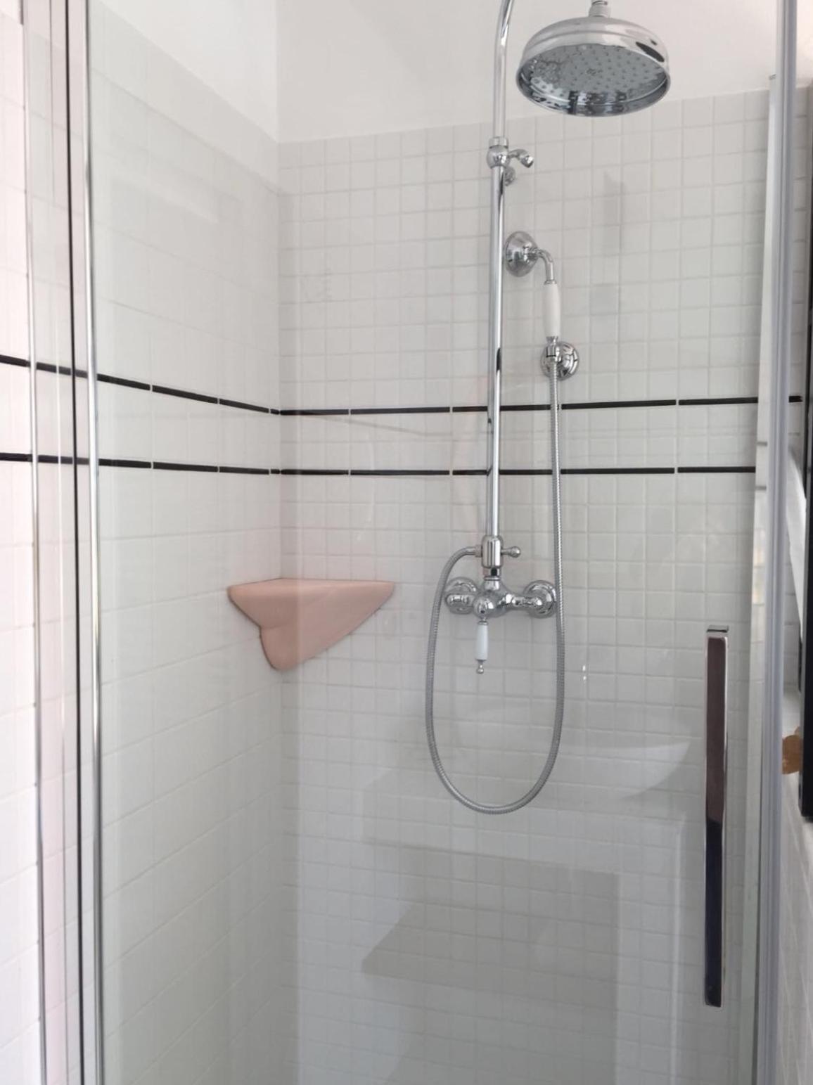 Deluxe Double Room with Sea View - Photo 23