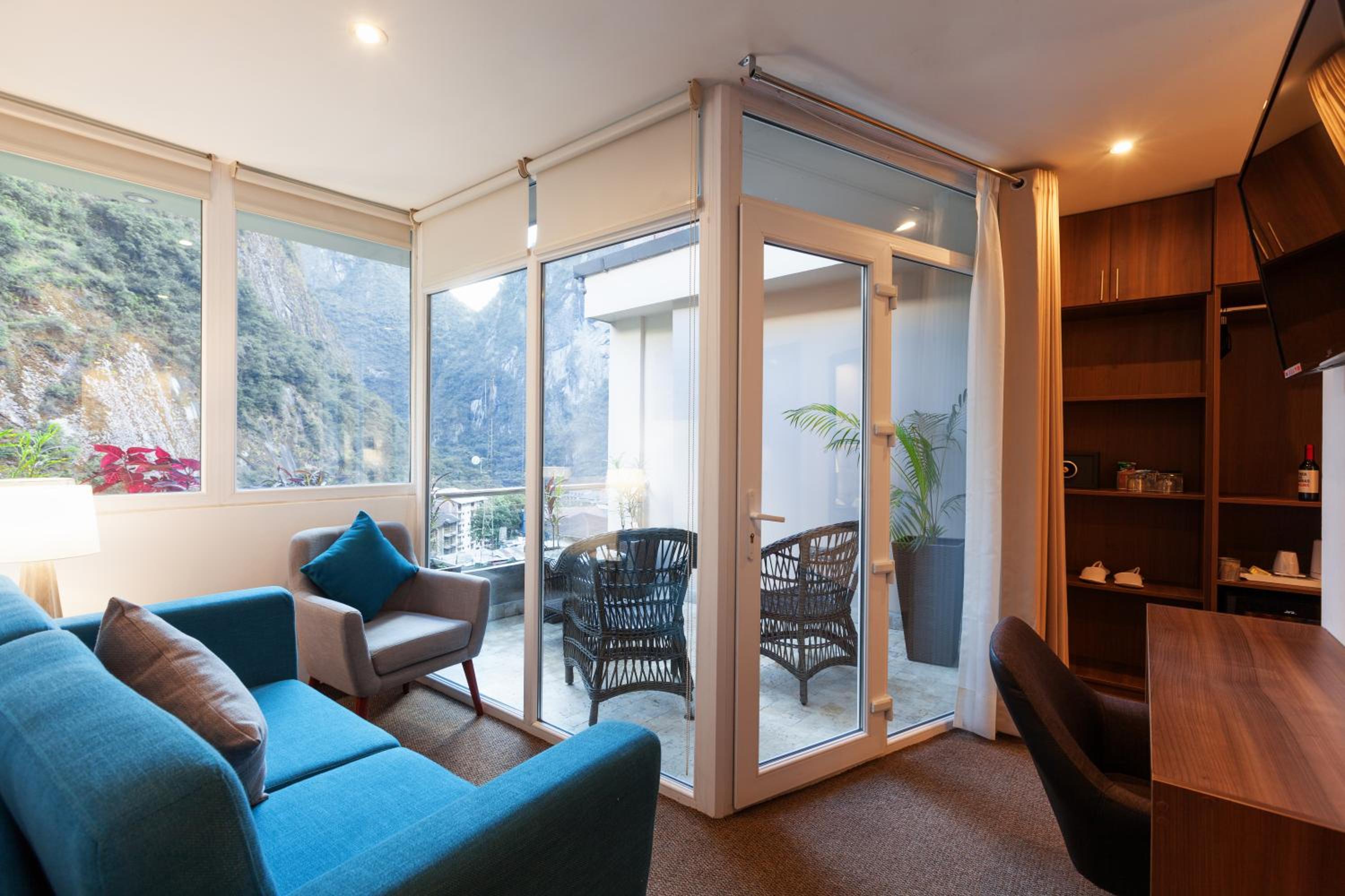 Deluxe Suite