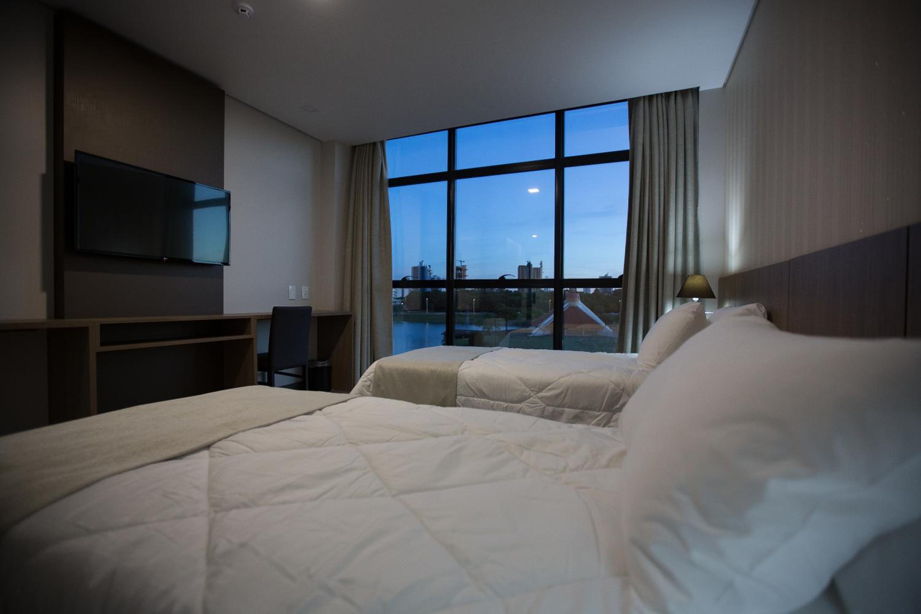 Twin Room With Lake View photo 2