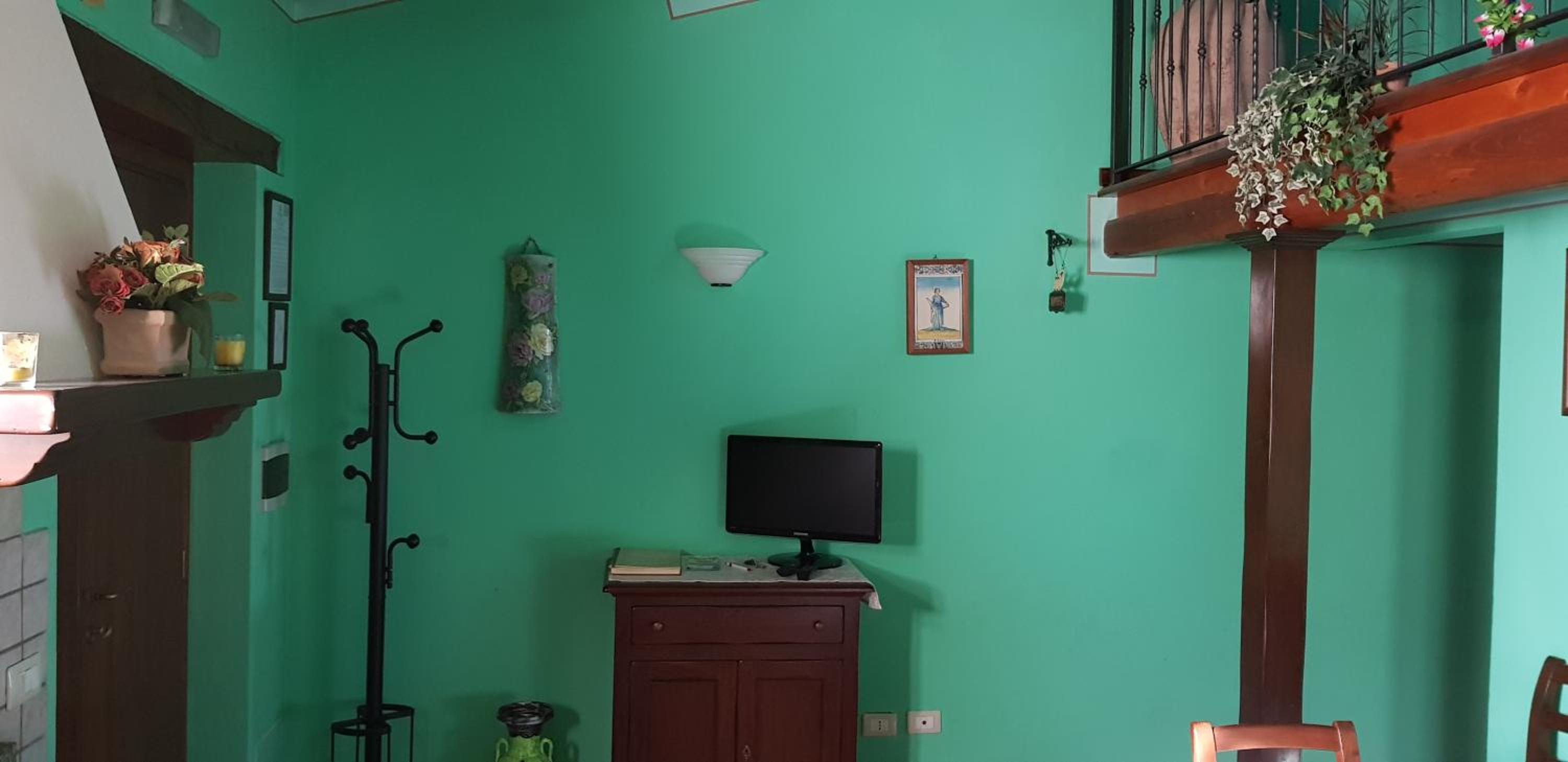 One-Bedroom Deluxe Apartment