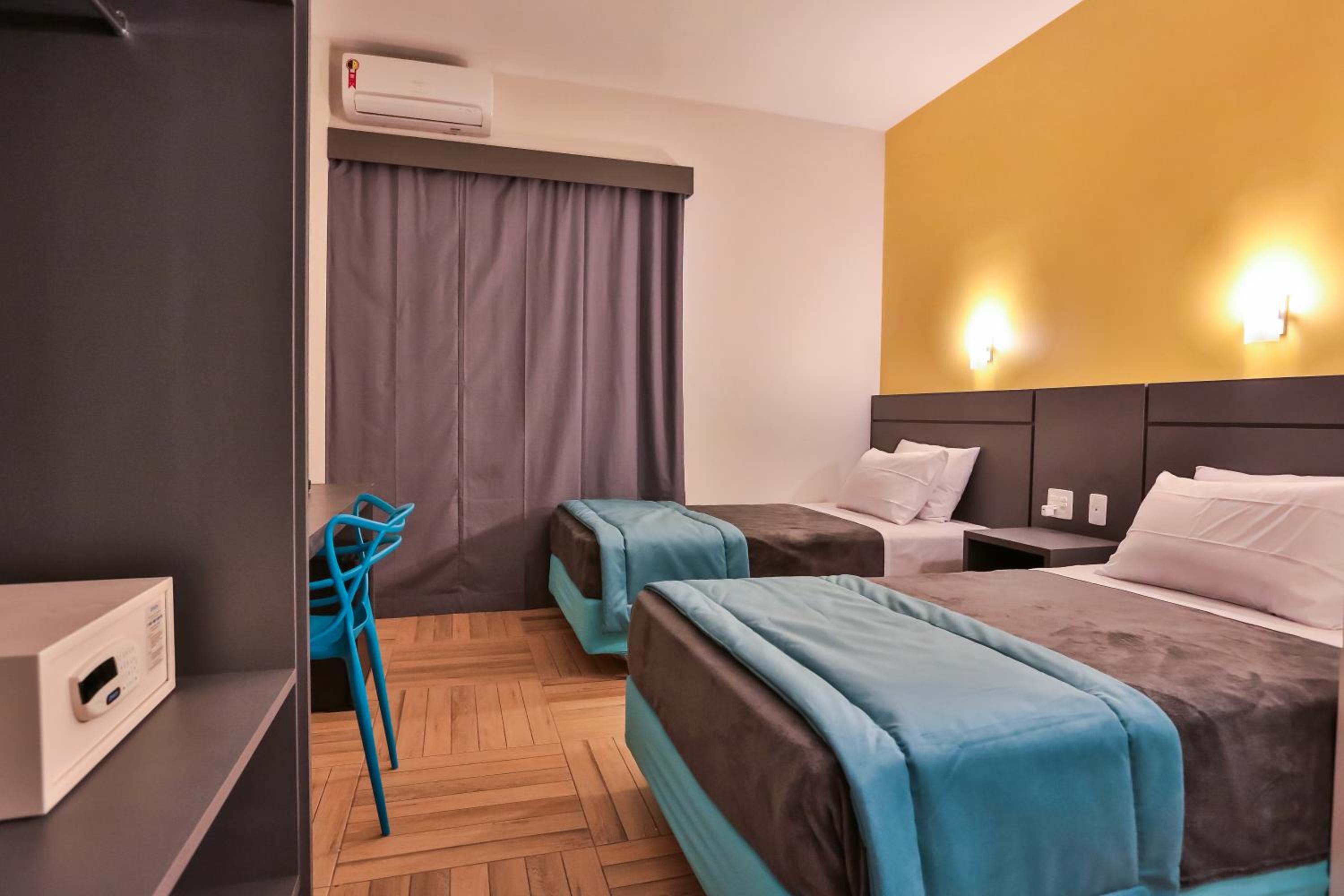 Standard Twin Room photo 3