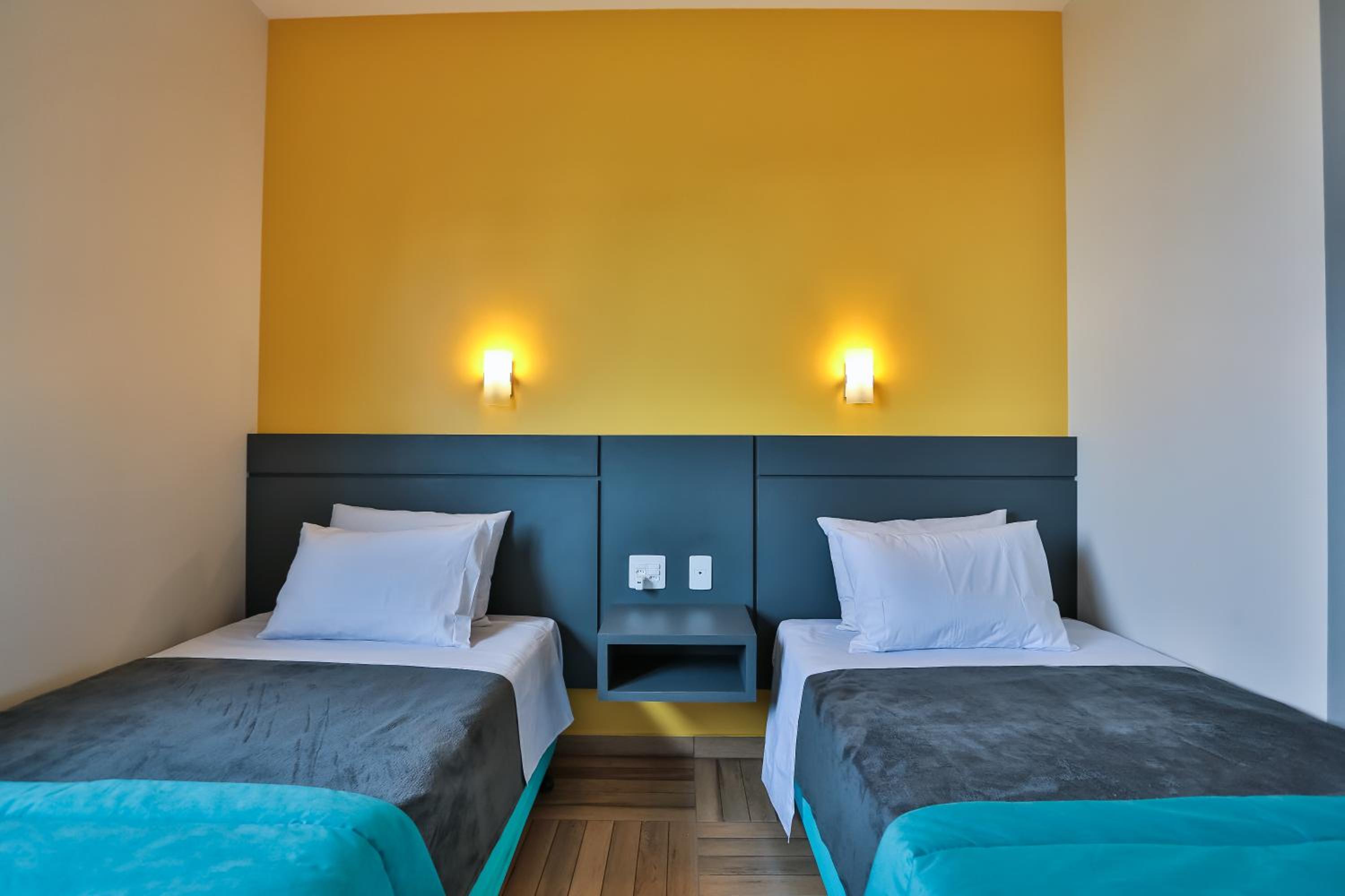 Standard Twin Room photo 2