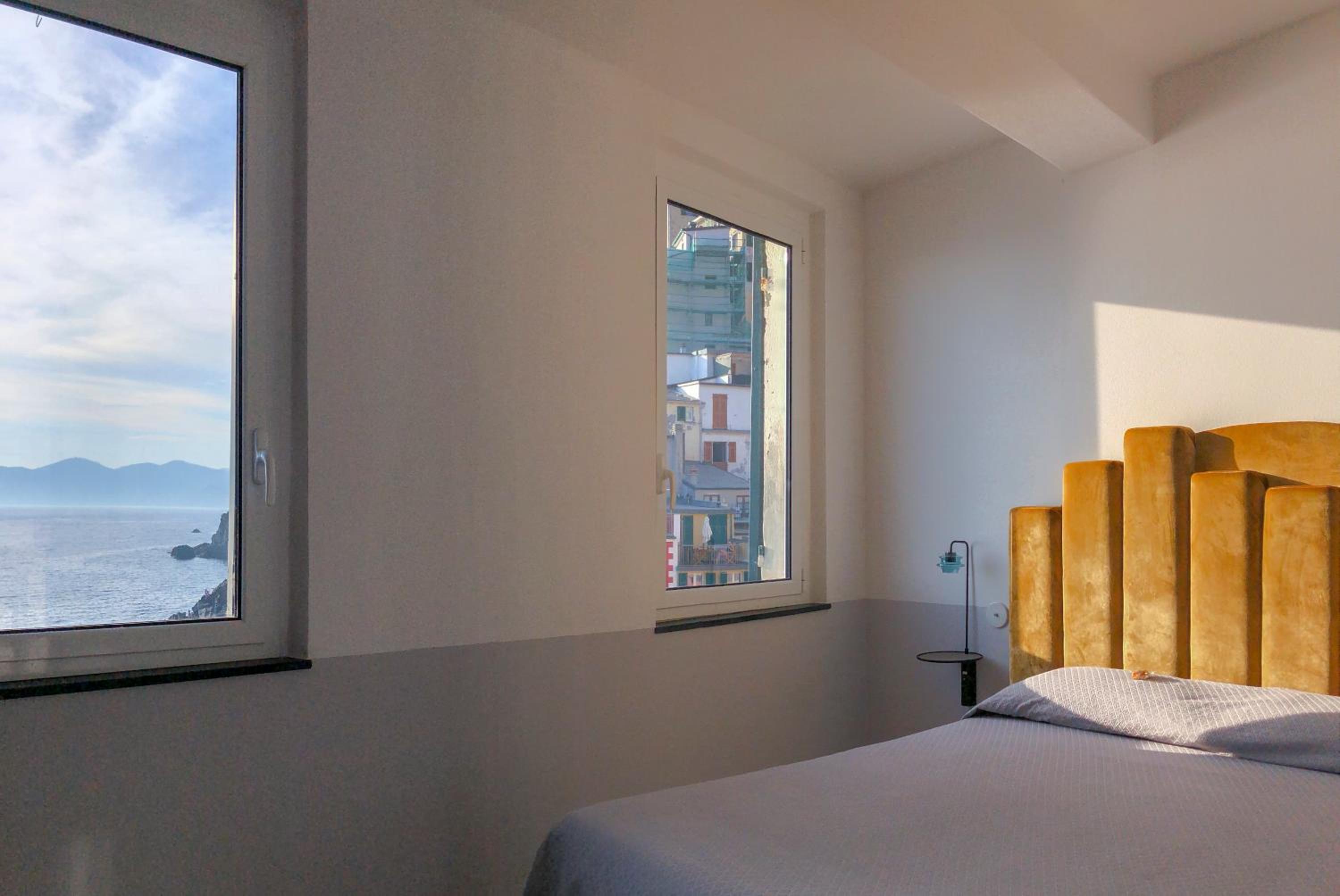 Deluxe Double Room with Sea View - Photo 1