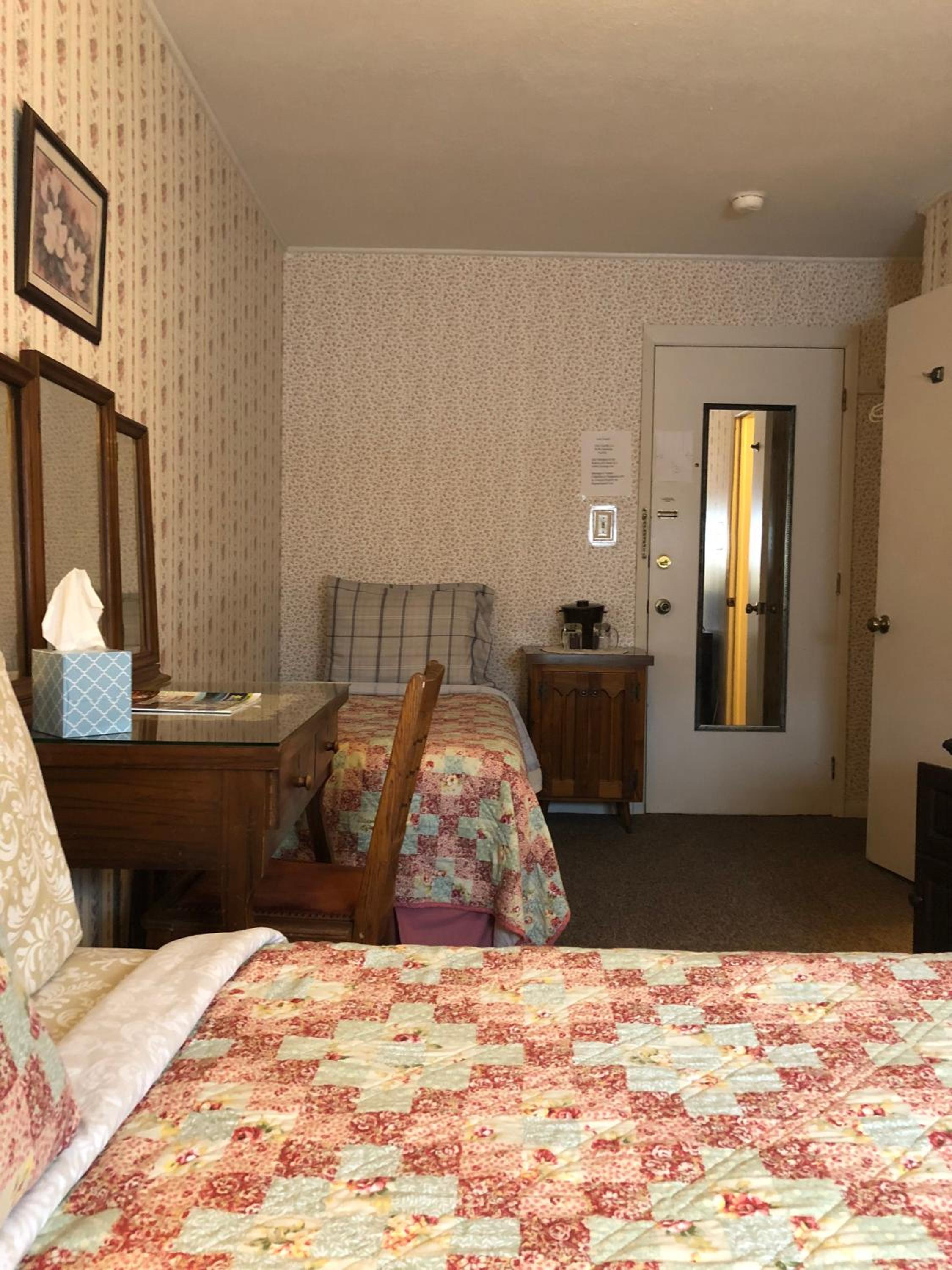 Double or Twin Room - Photo 1