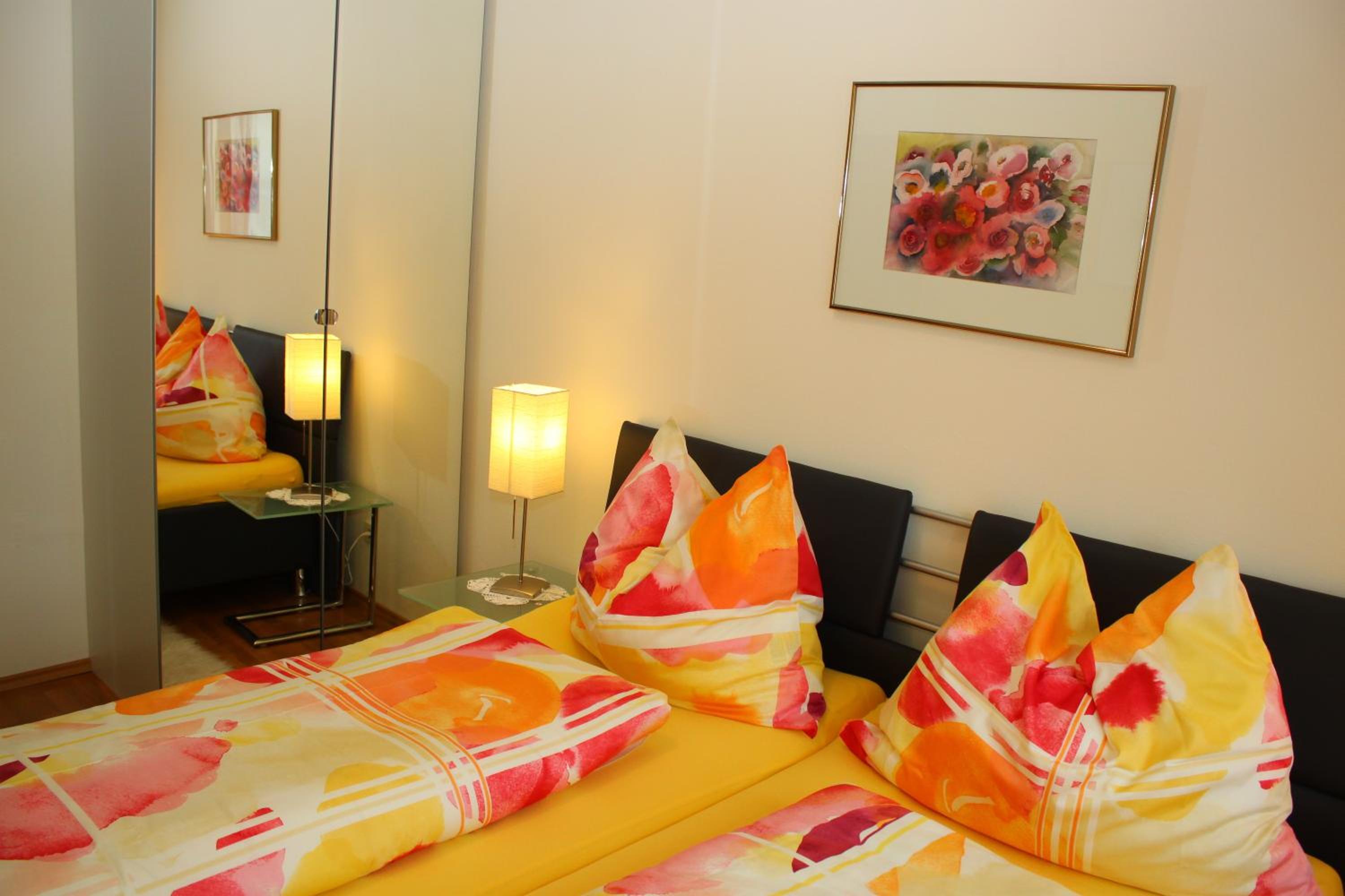 One-Bedroom Apartment with Balcony photo 1