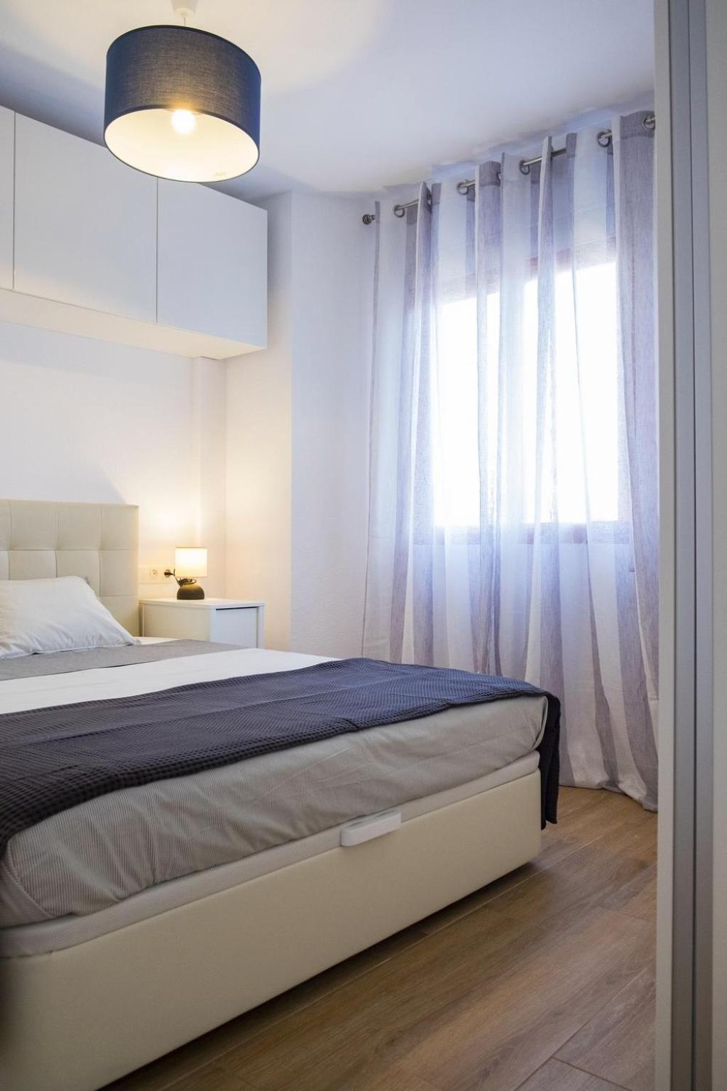 Apartamento con vista a la piscina