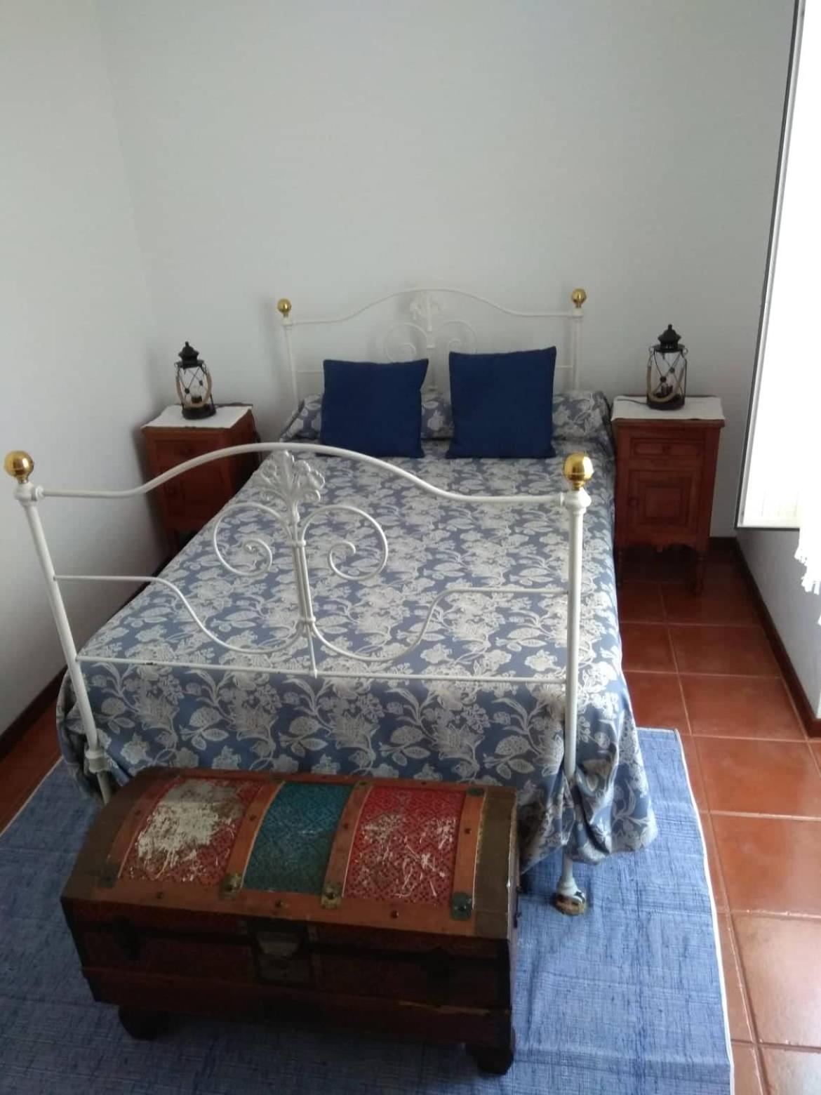 Two-Bedroom House - Photo 1