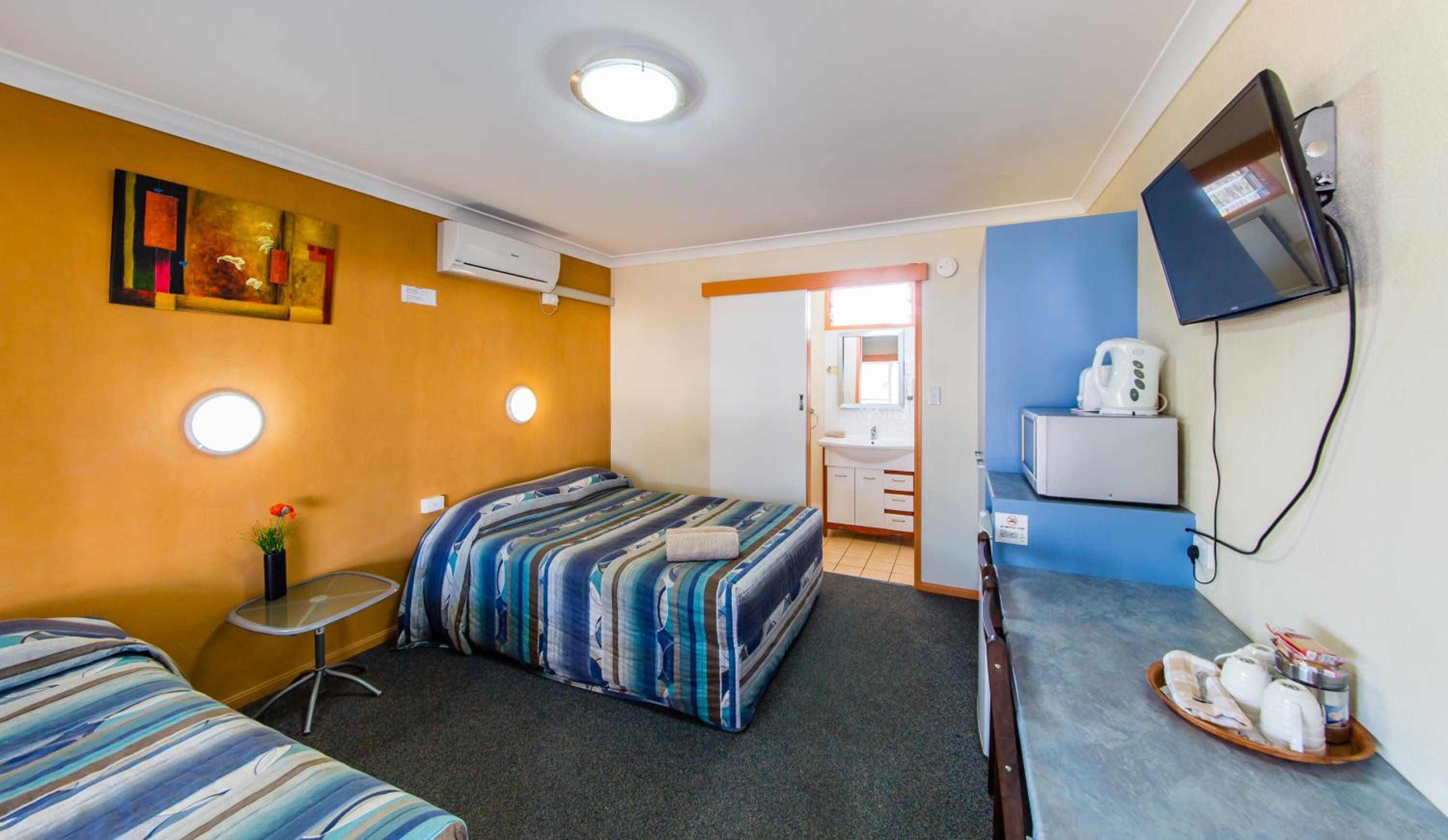 Queen or Twin Room photo 1