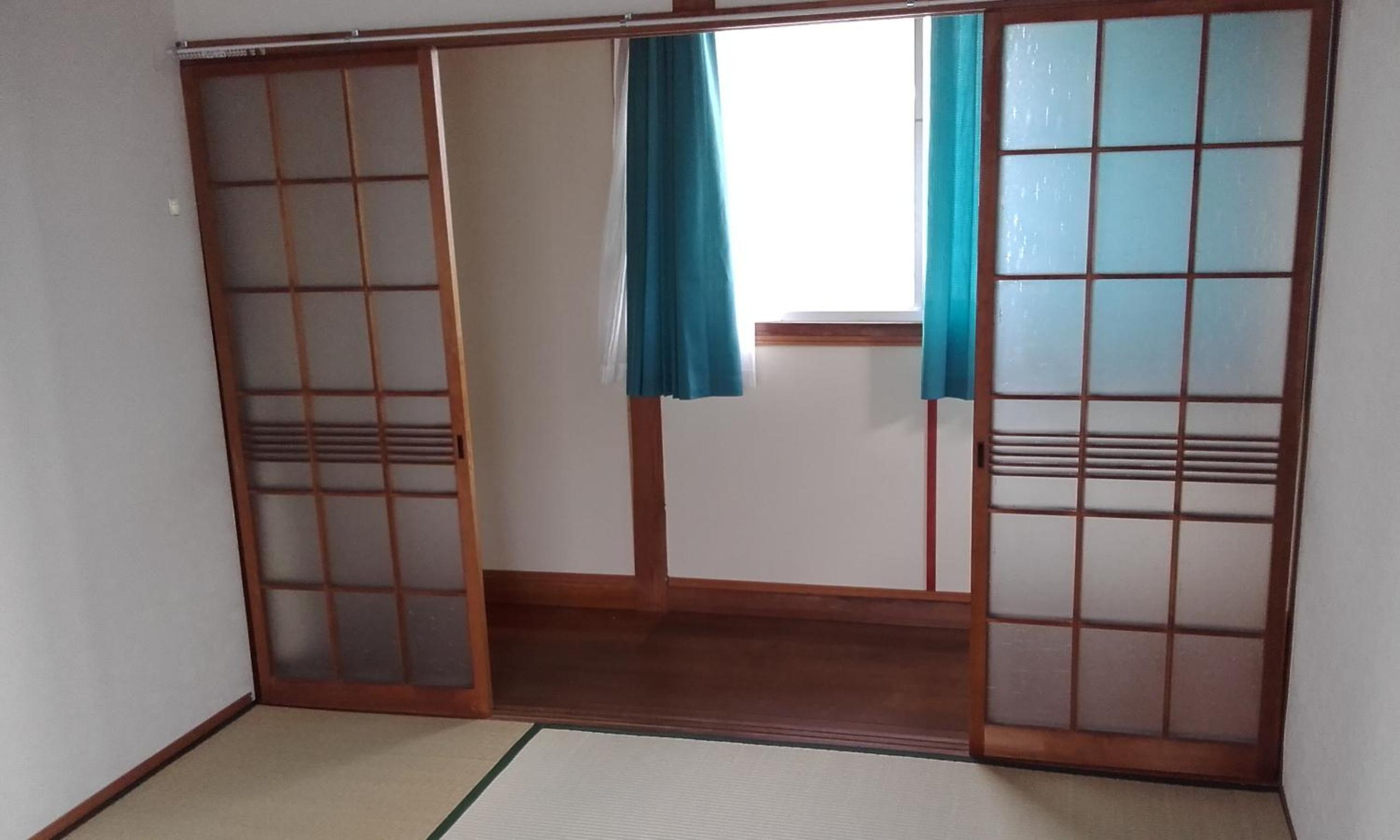 Economy Triple Room photo 1