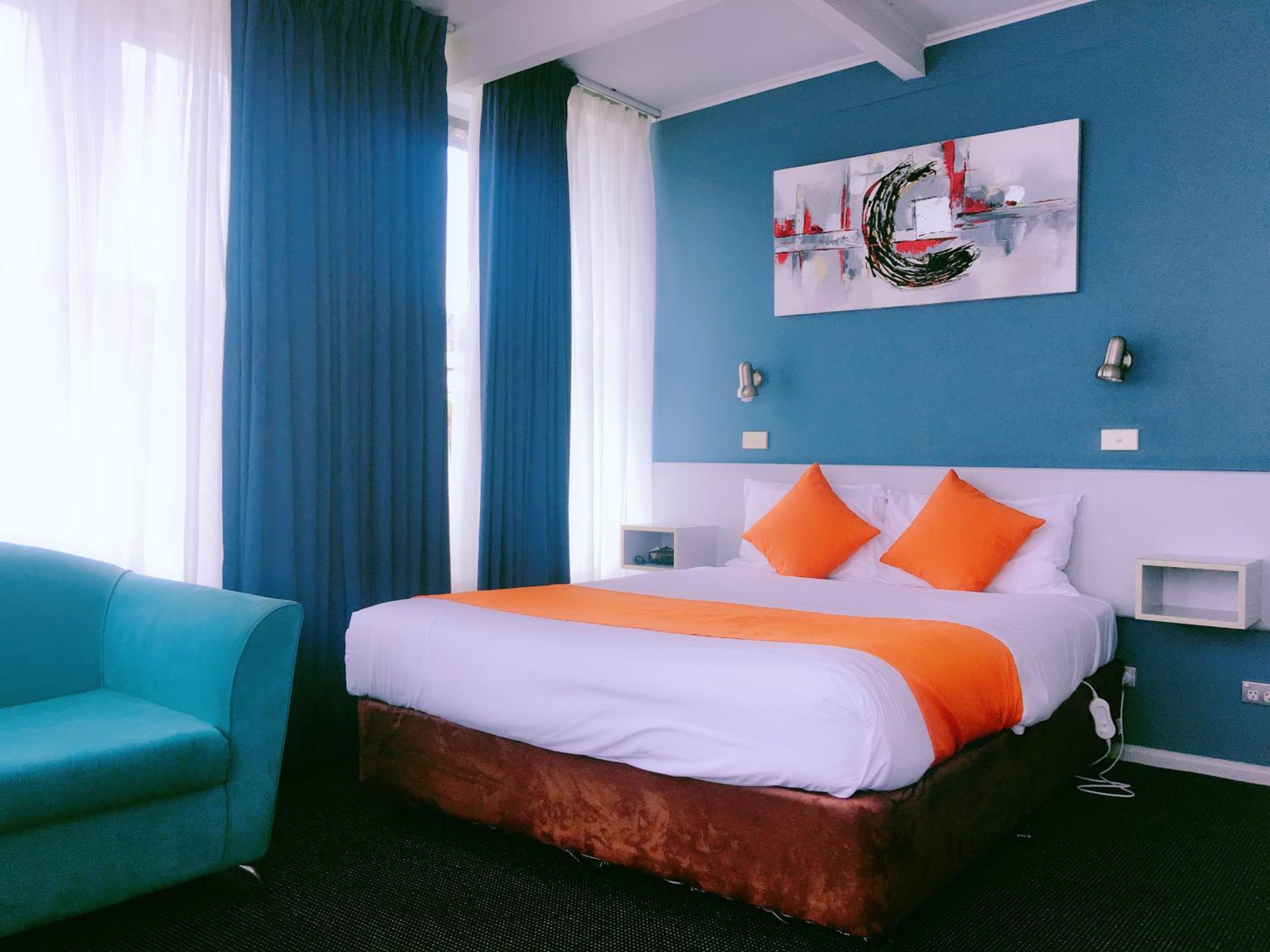 Double Room with Lake View - Photo 1