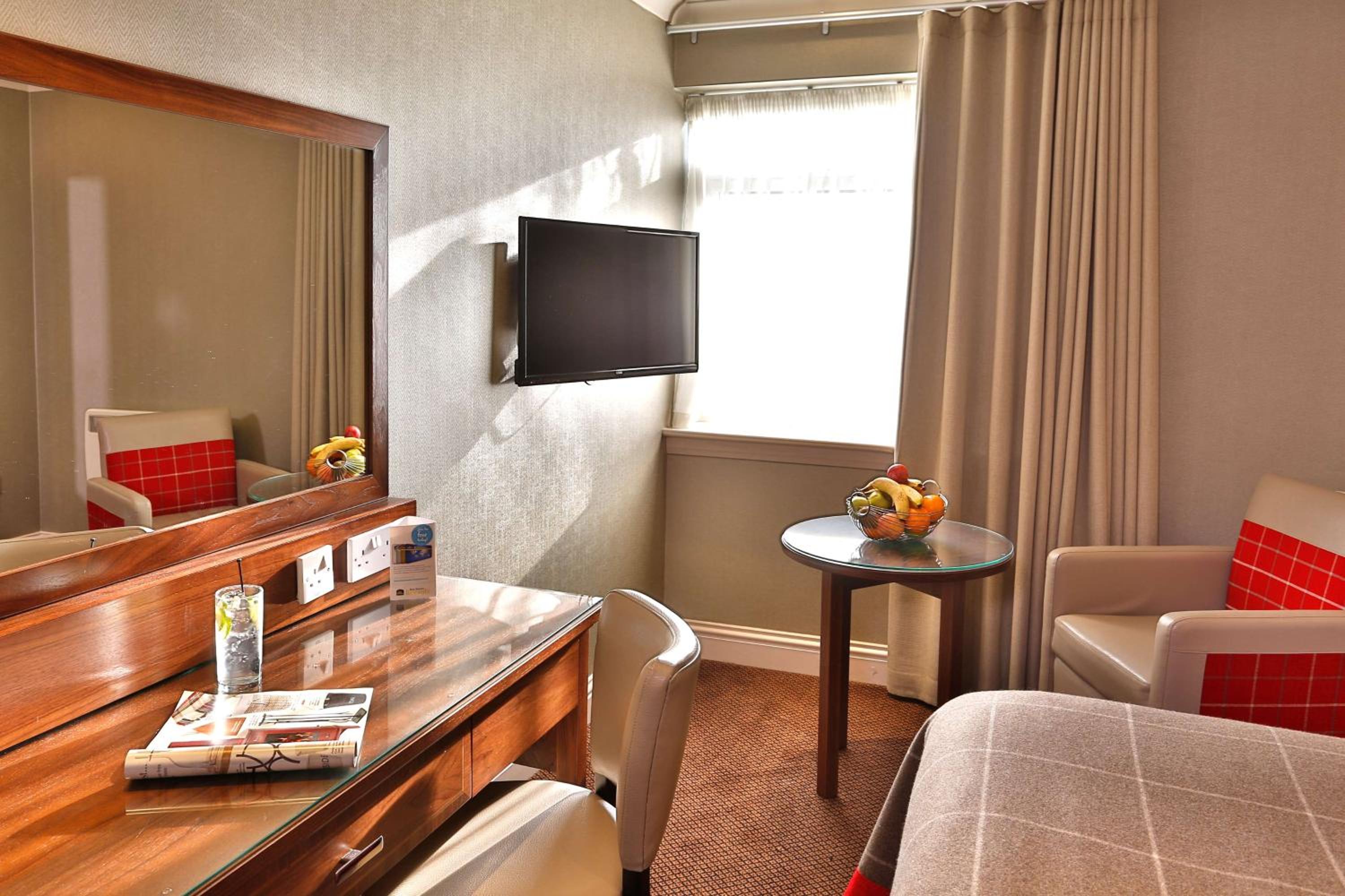 Standard Double Room - Non-Smoking - Photo 2