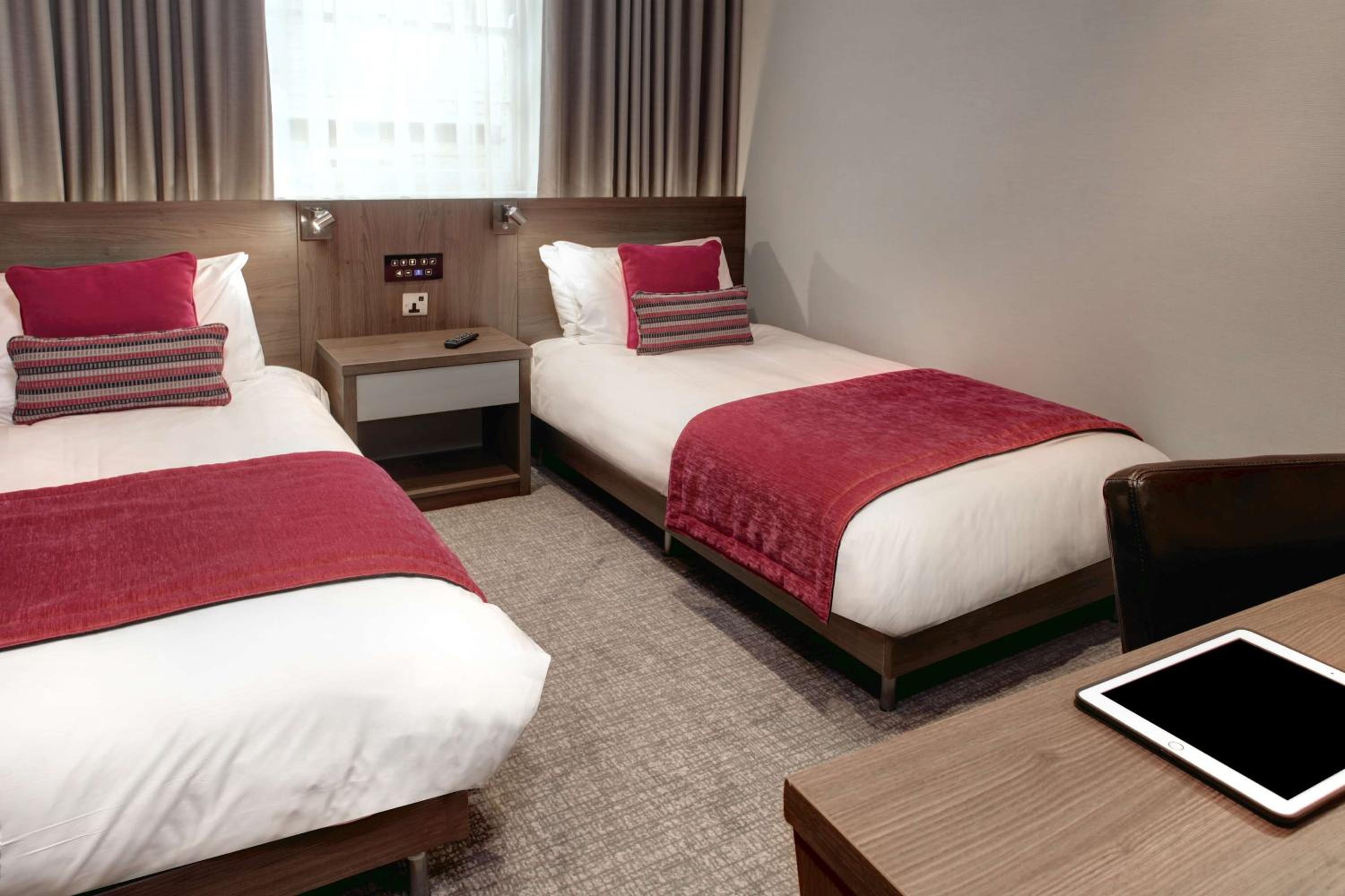 Standard Twin Room - Non-Smoking photo 3