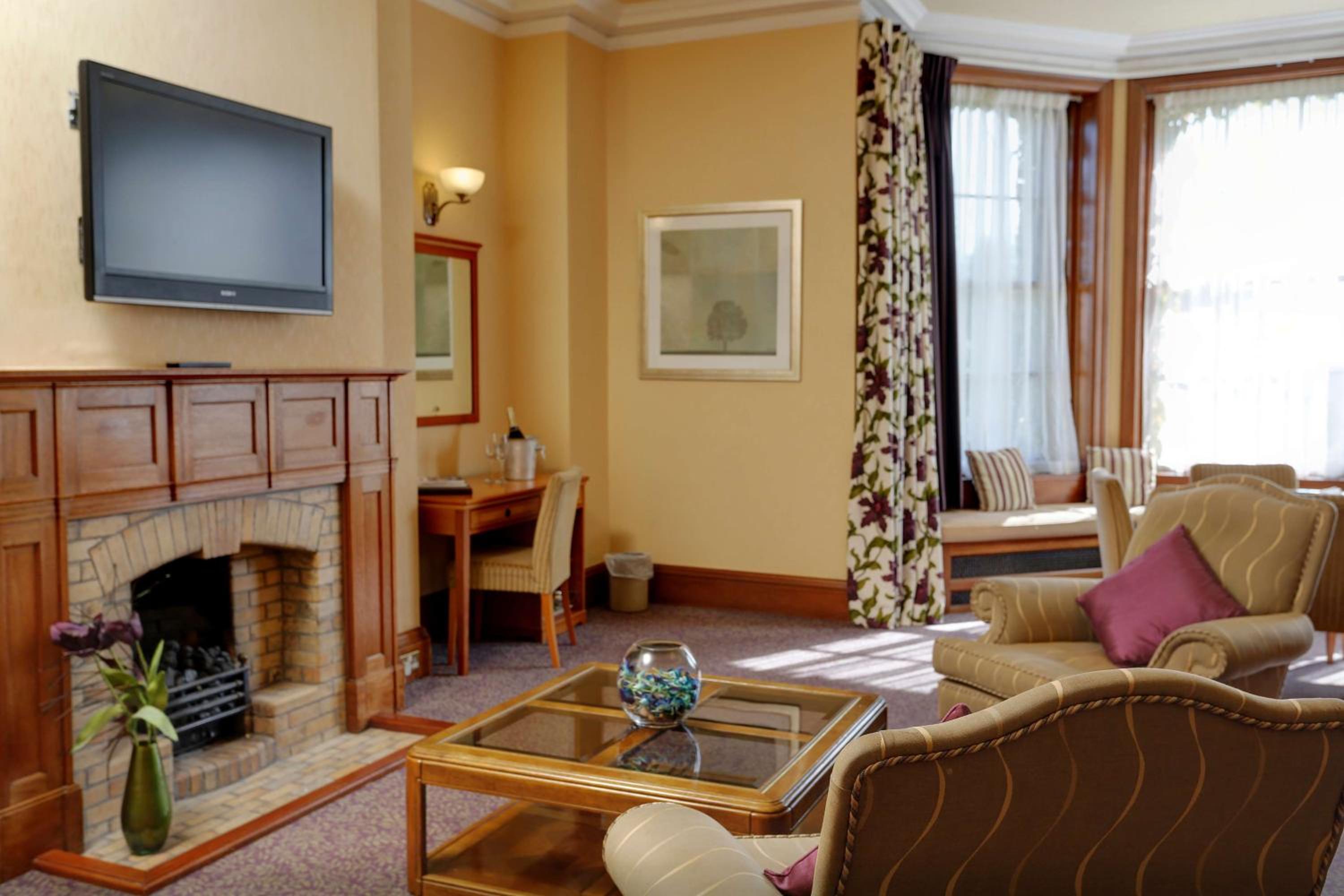 Deluxe Room - Photo 8