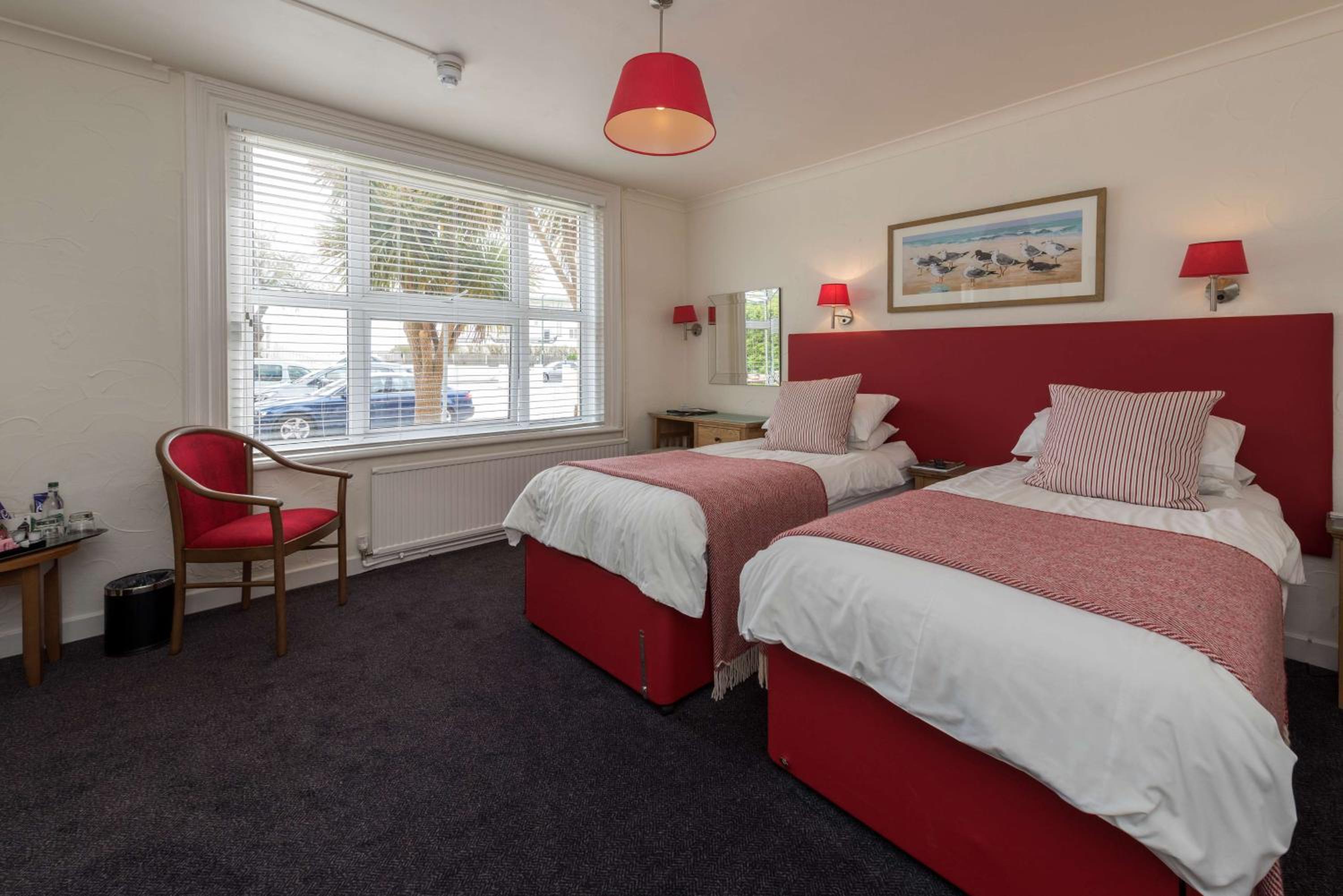 Classic Twin Room - Photo 1