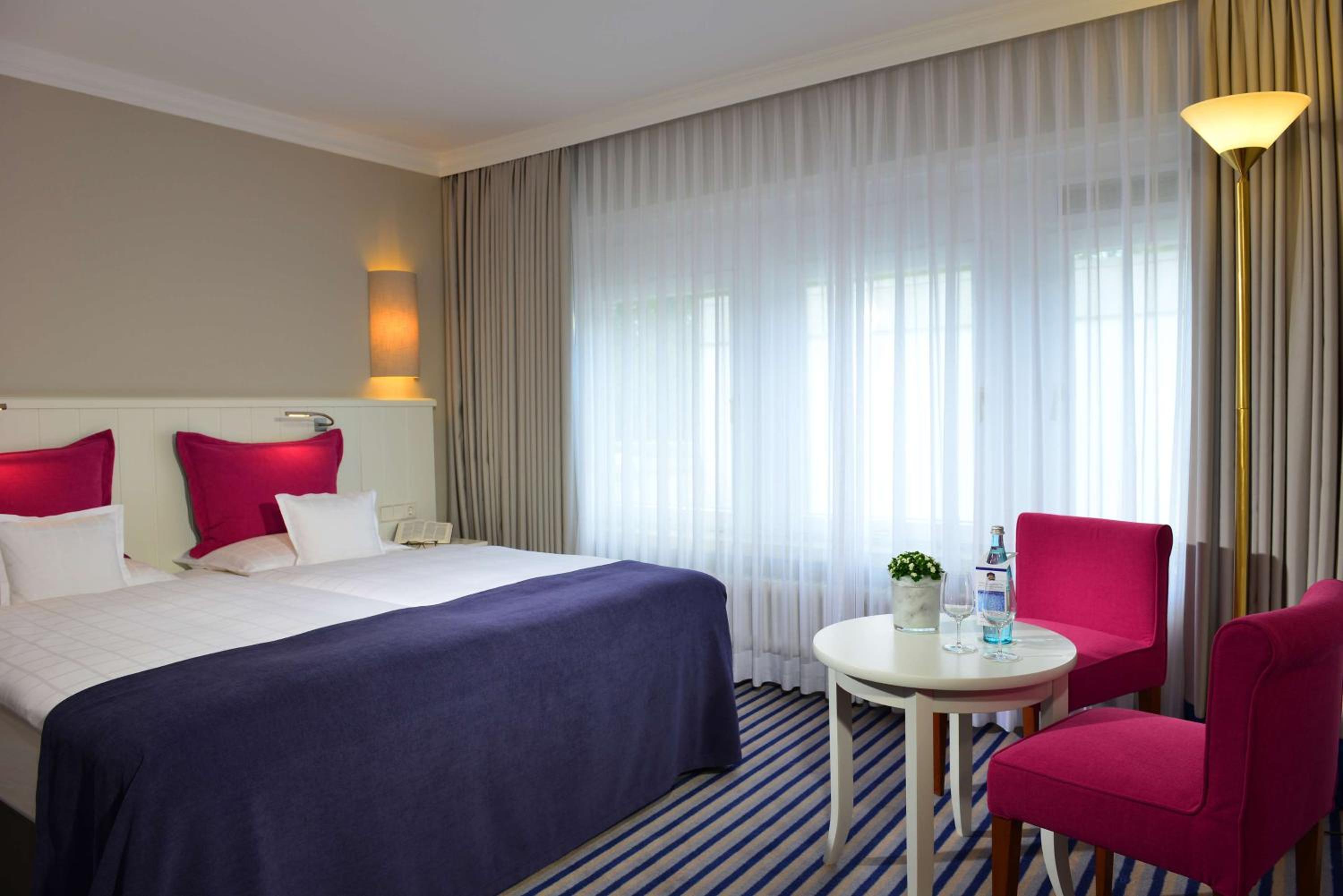 Suite - Photo 3