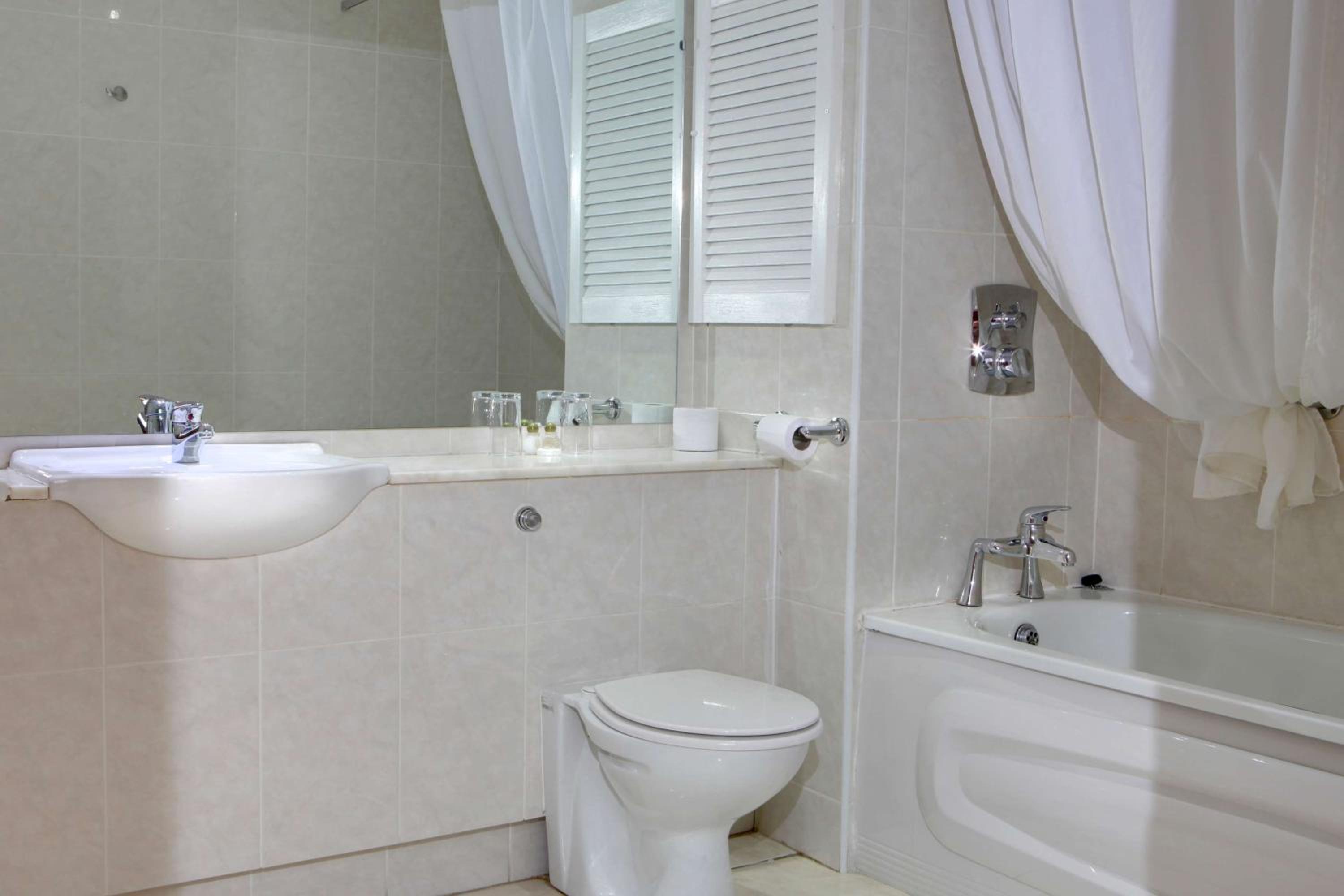 Standard Double Room - Photo 3