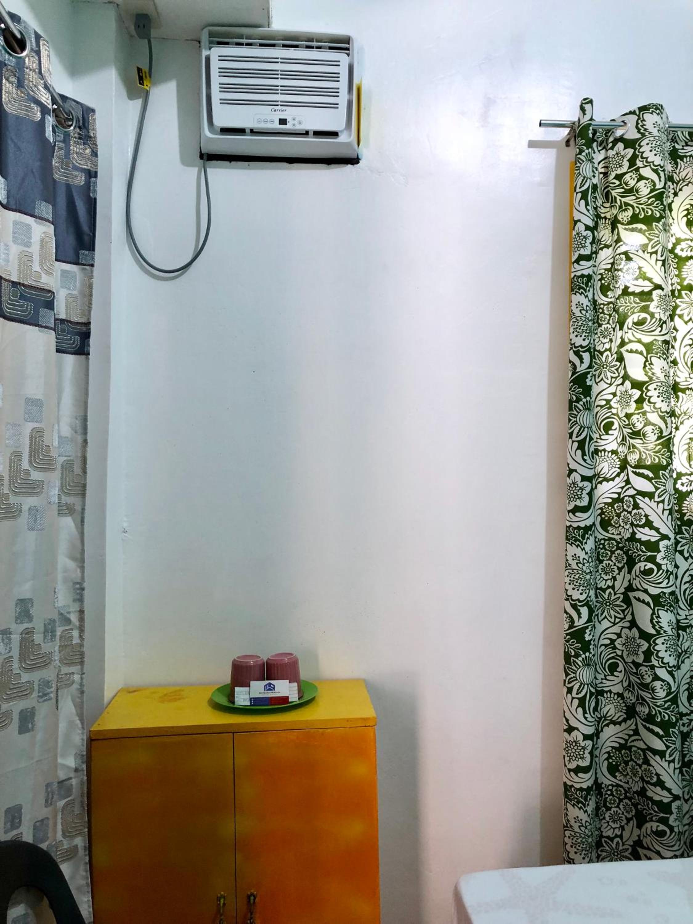 Budget Single Room photo 3