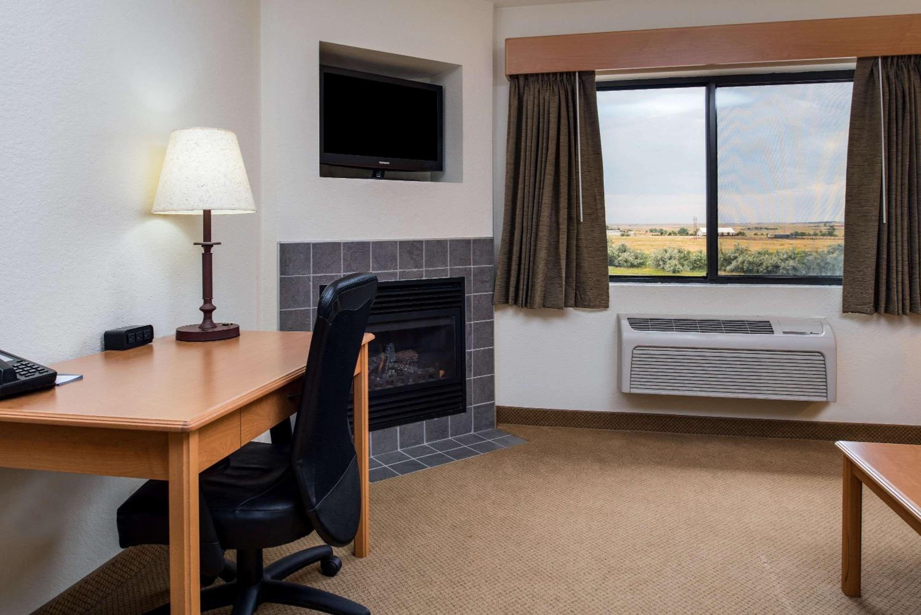 Premier King Suite - Non-Smoking photo 1