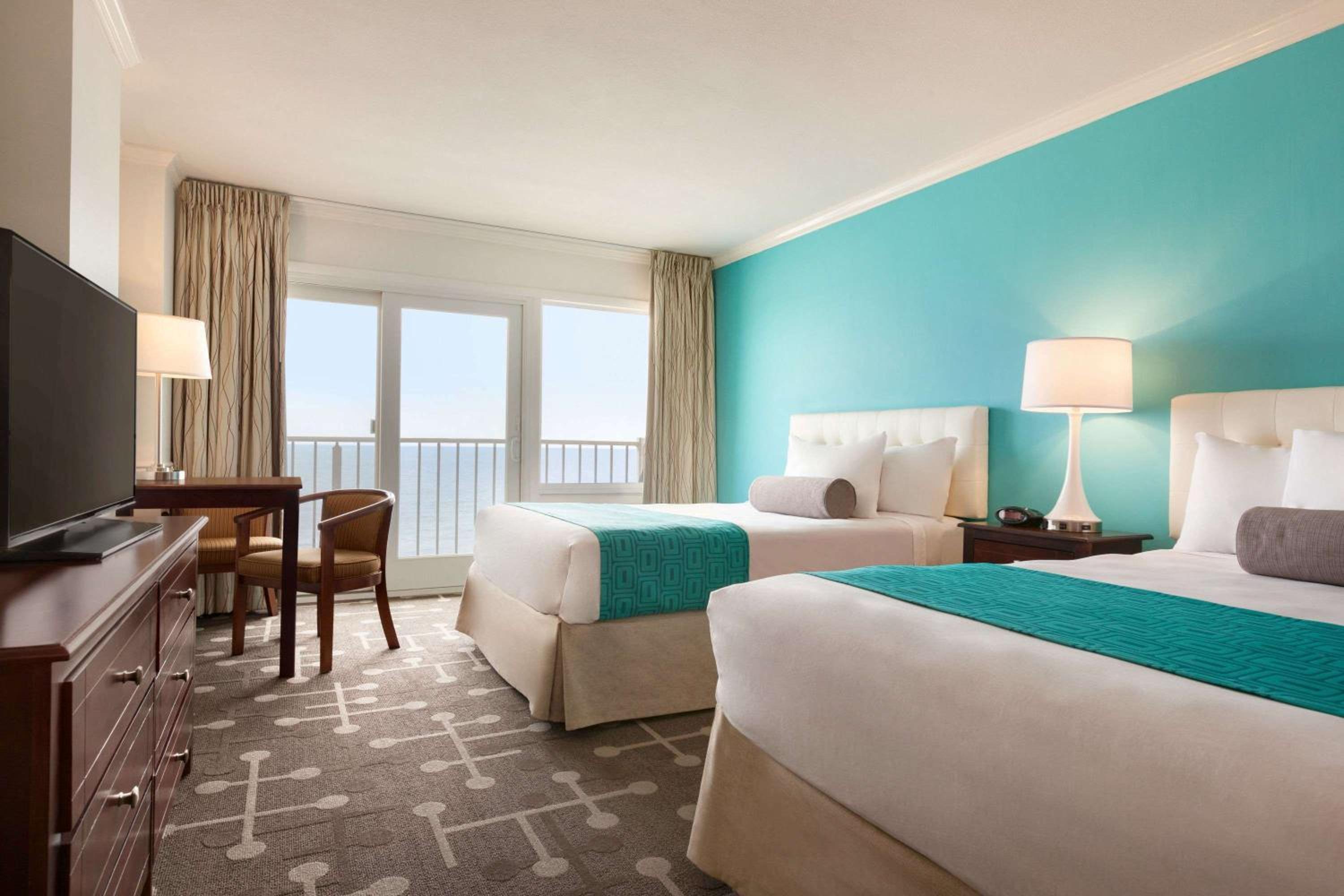 Oceanfront Room with Two Double Beds - Non Smoking - Photo 1
