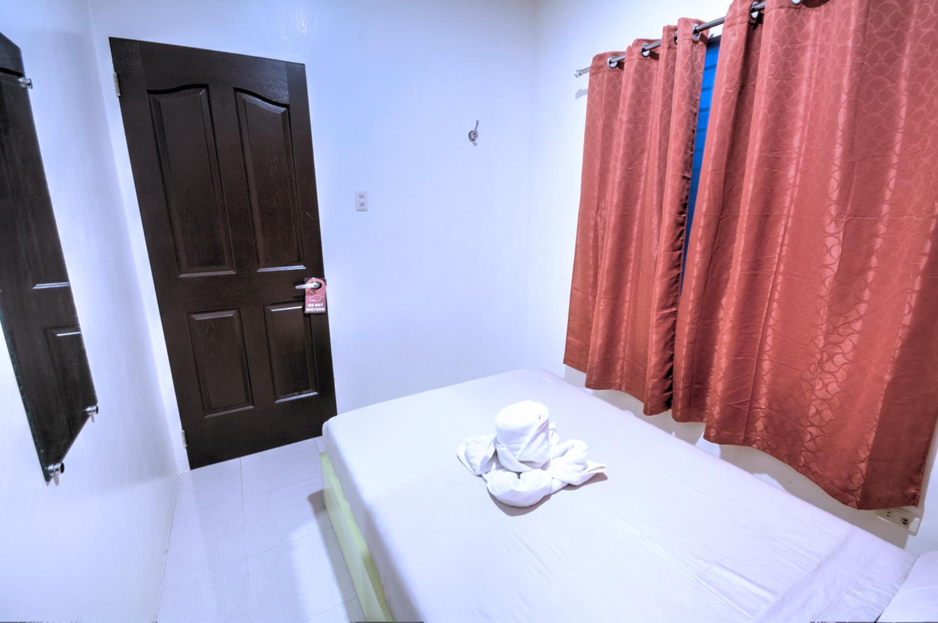 Two-Bedroom Apartment - Photo 4