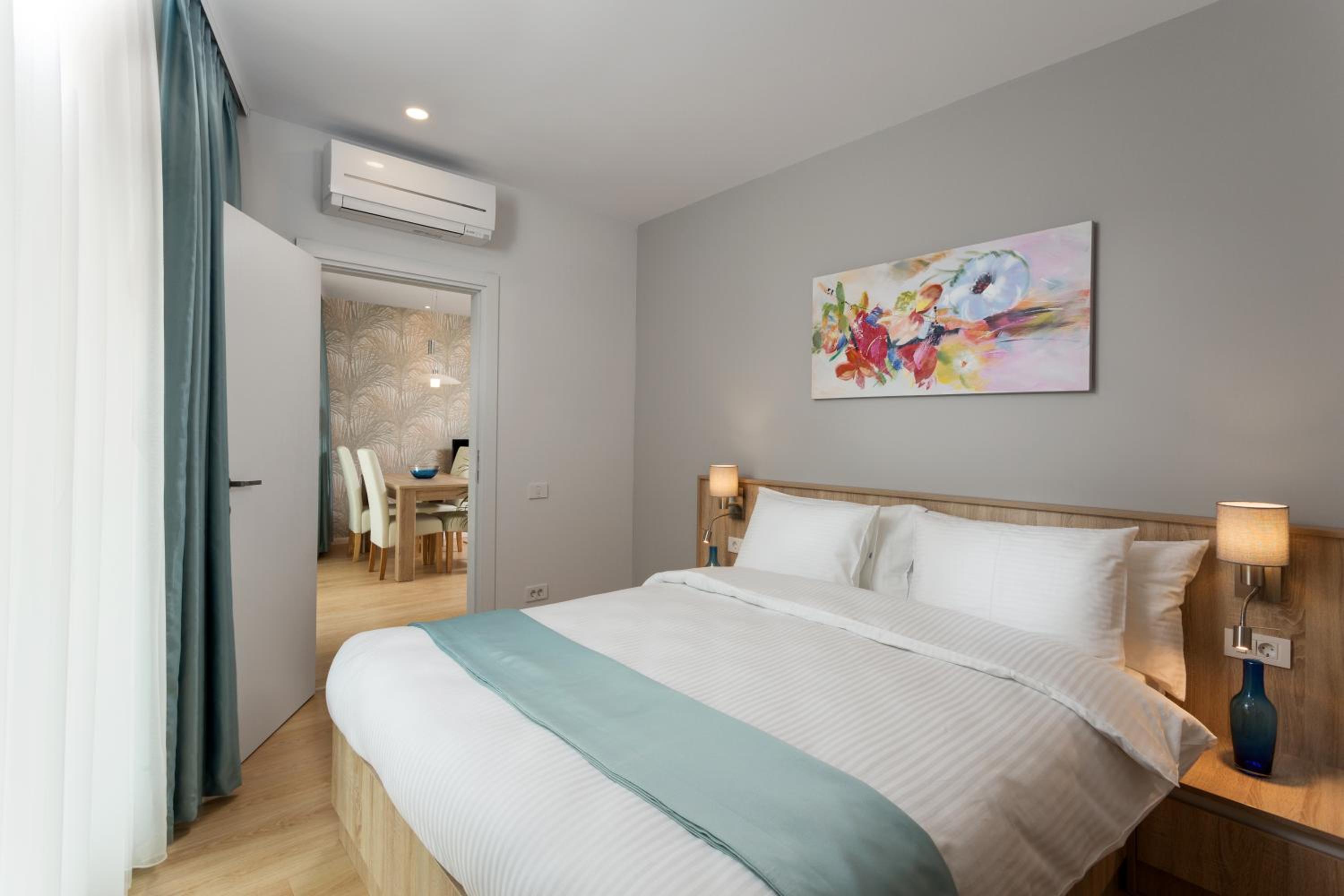 Two-Bedroom Suite with Balcony photo 1