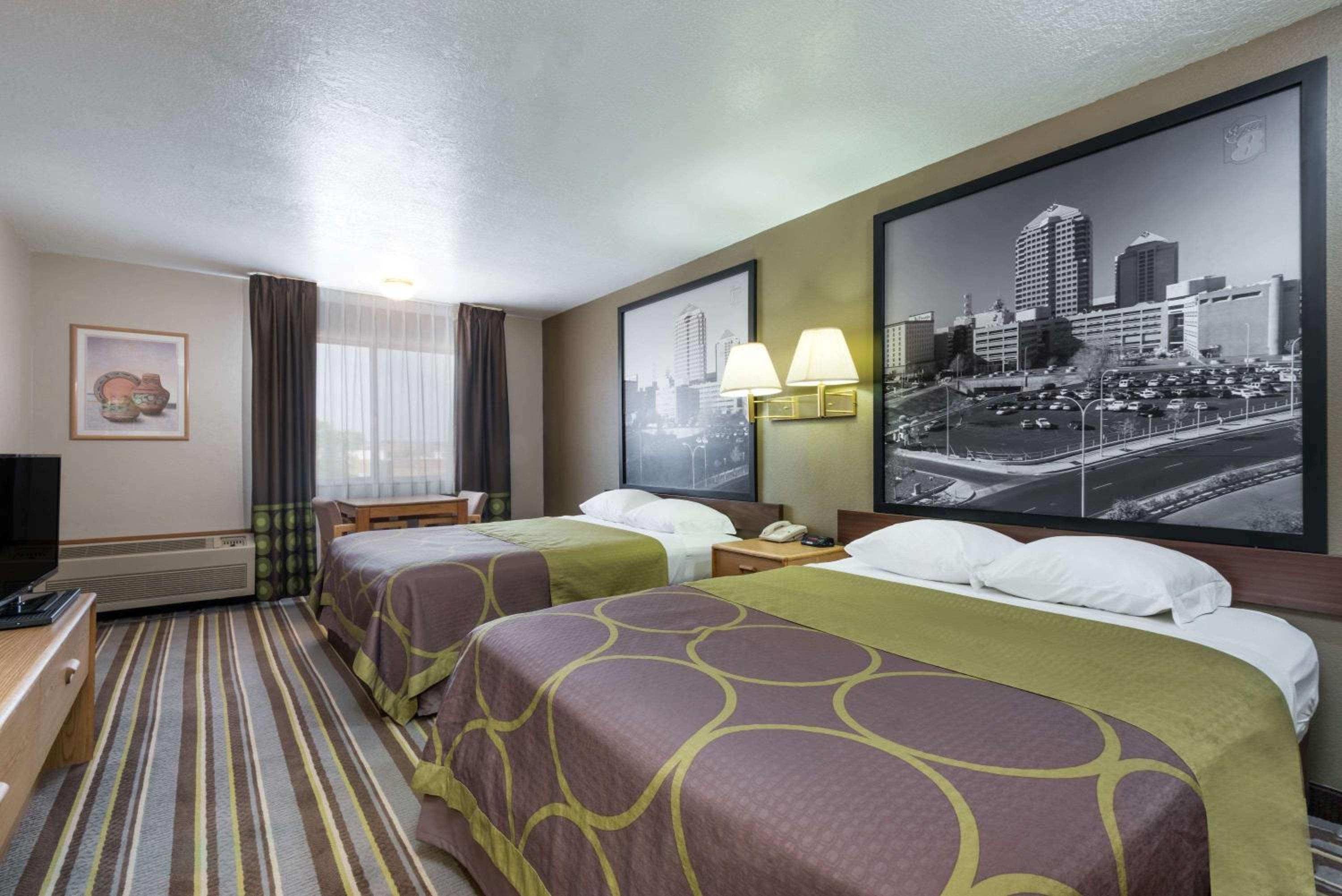 Queen Room with Two Queen Beds - Non-Smoking