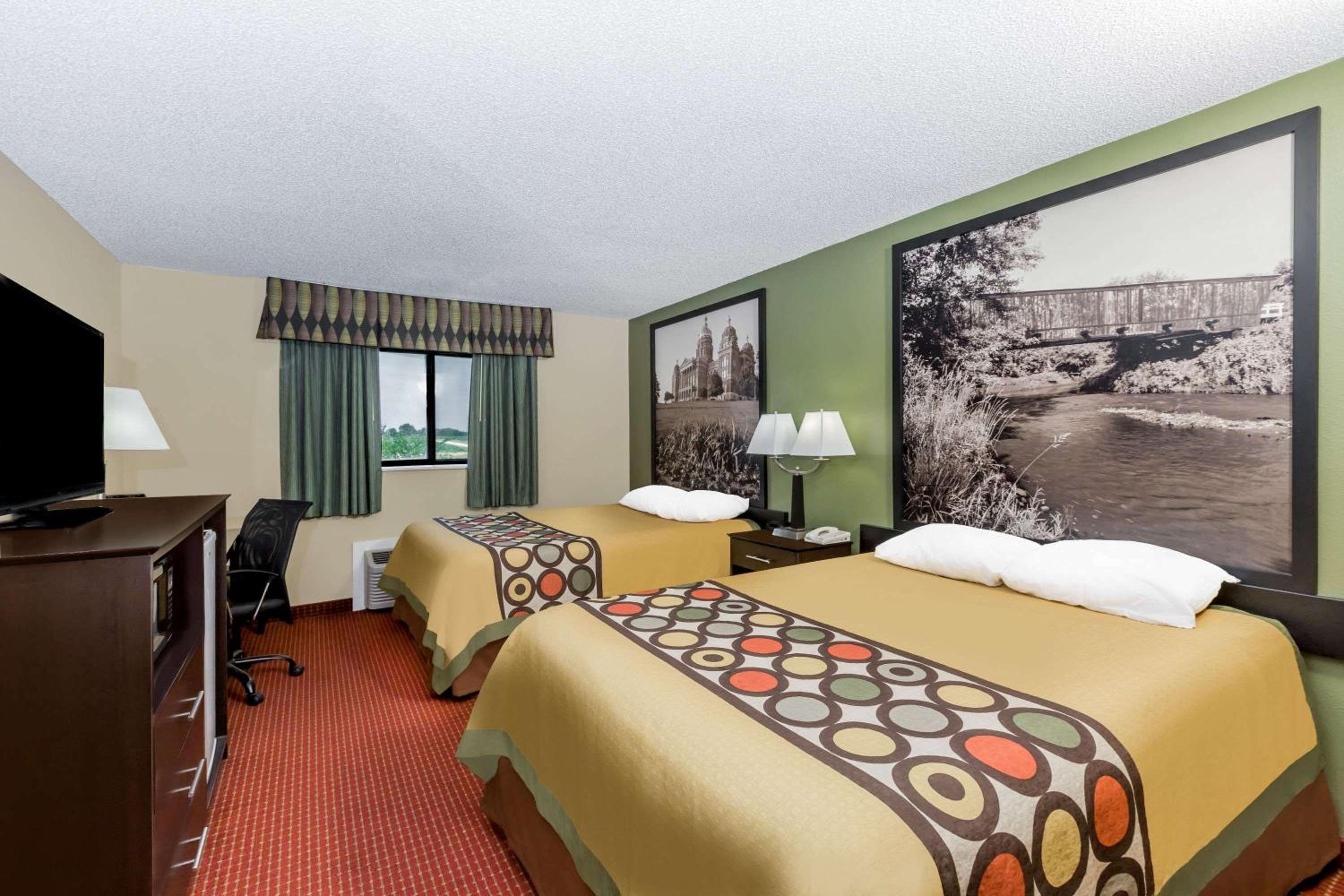 Queen Room with Two Queen Beds - Non-Smoking