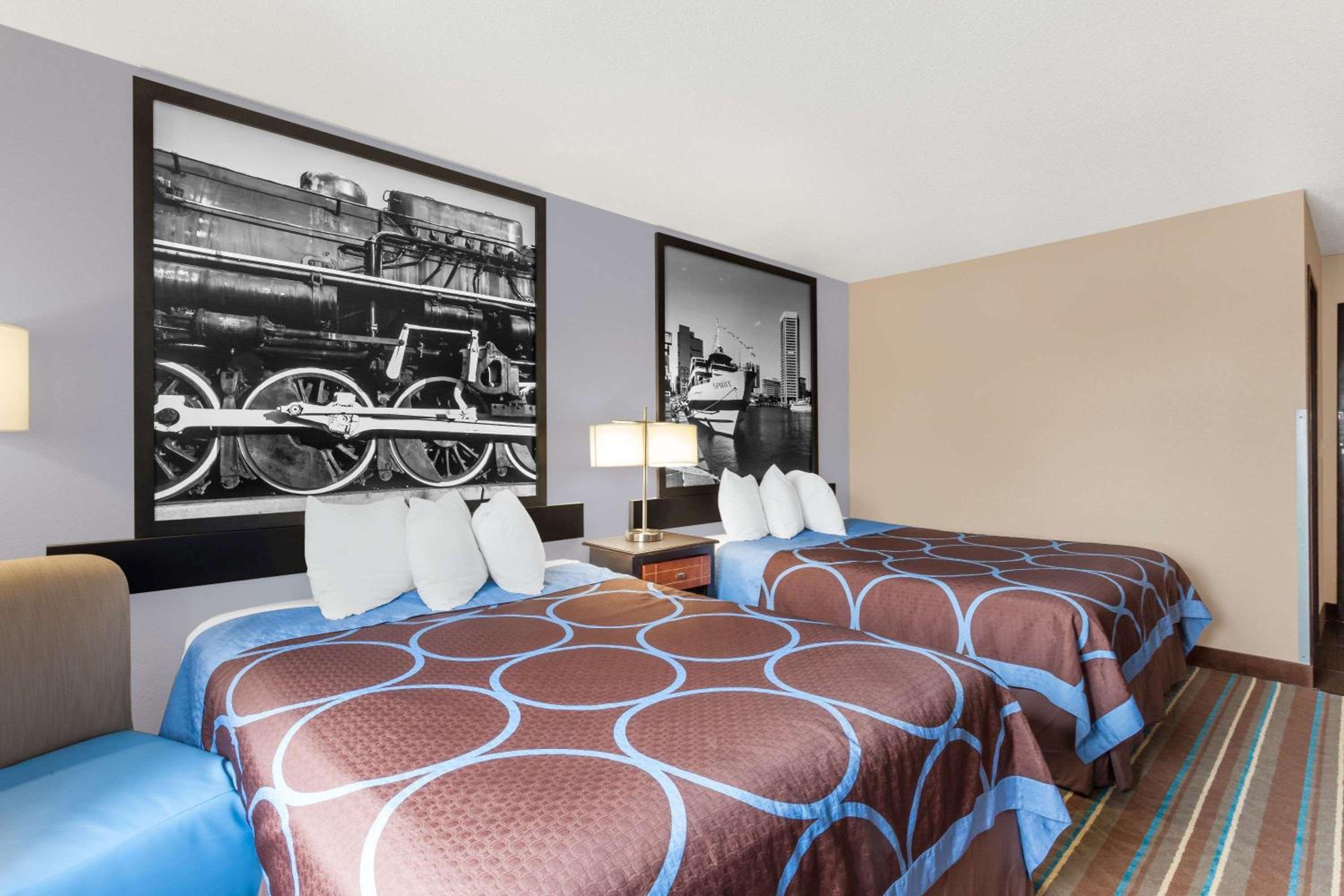 Deluxe Double Room with Two Double Beds - Non-Smoking - Photo 1