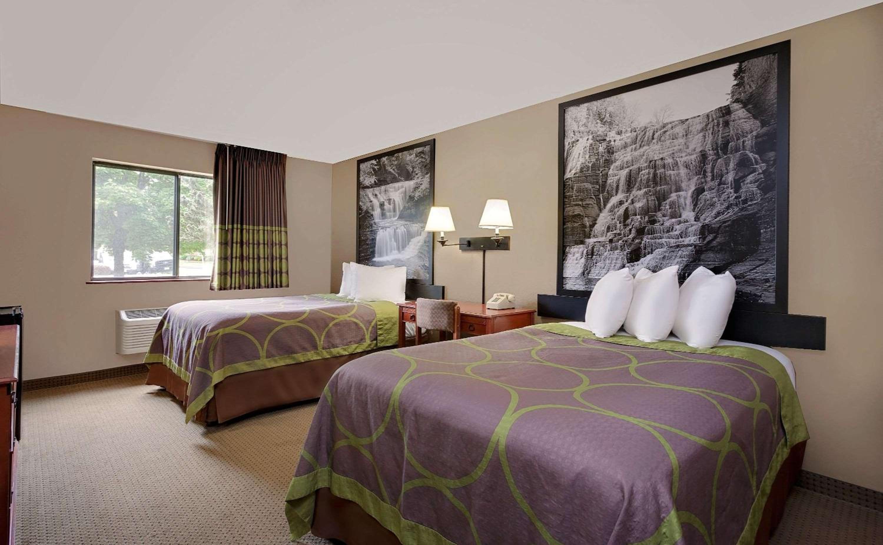 Double Room with Two Double Beds - Non-Smoking - Photo 1
