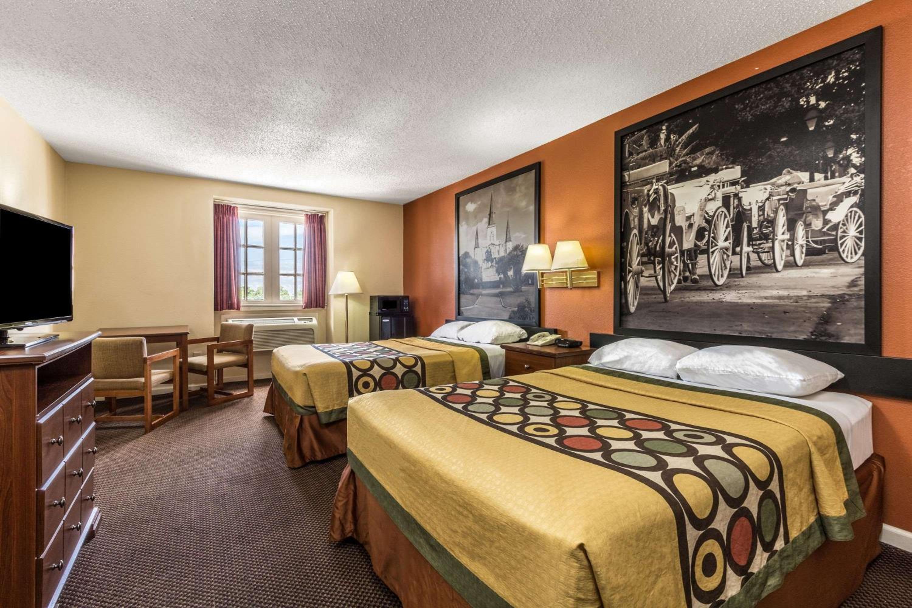 Room with Two Double Beds - Non-Smoking - Photo 1