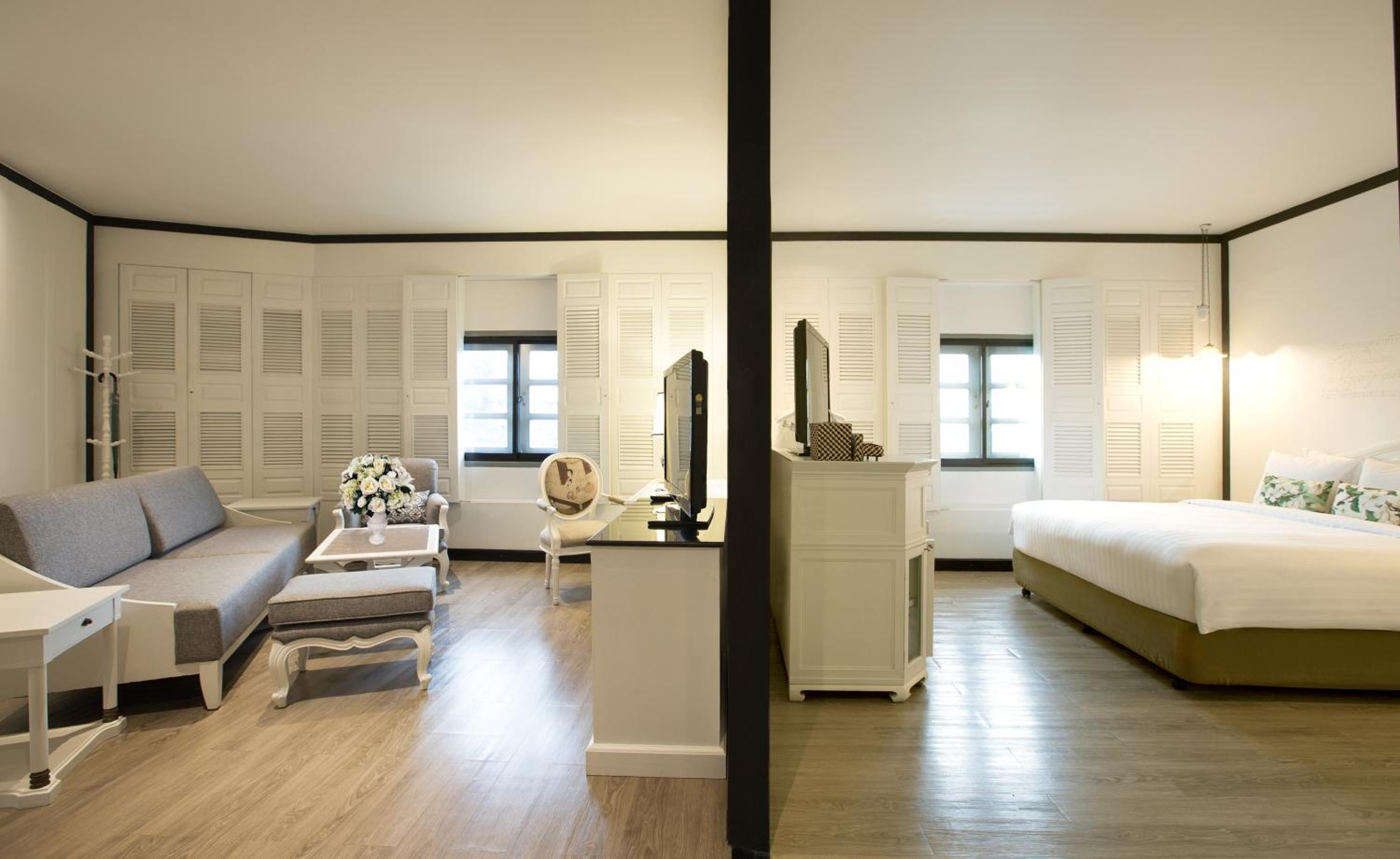 Governess Suite photo 3