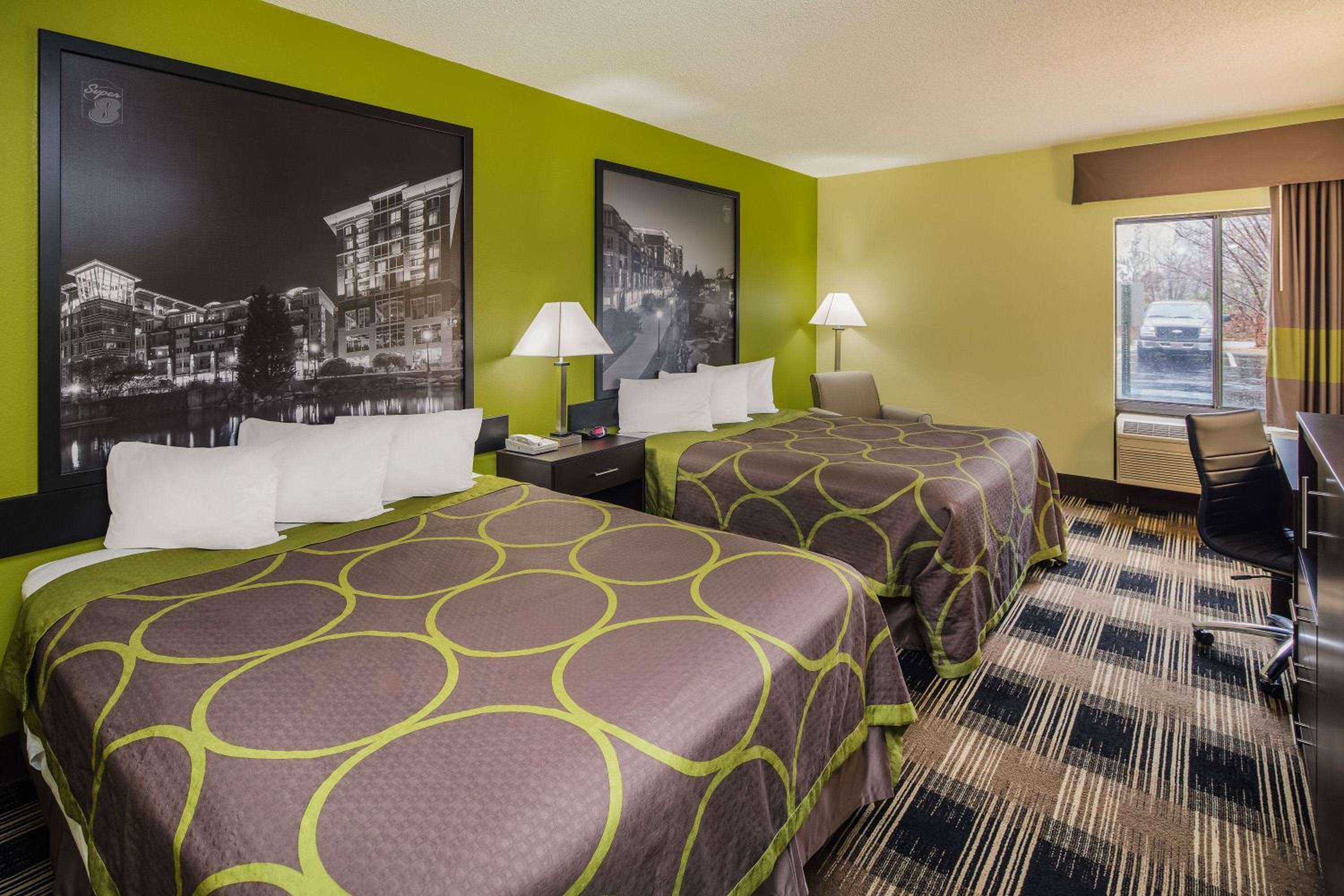Studio Suite with Two Queen Beds - Non-Smoking - Photo 2