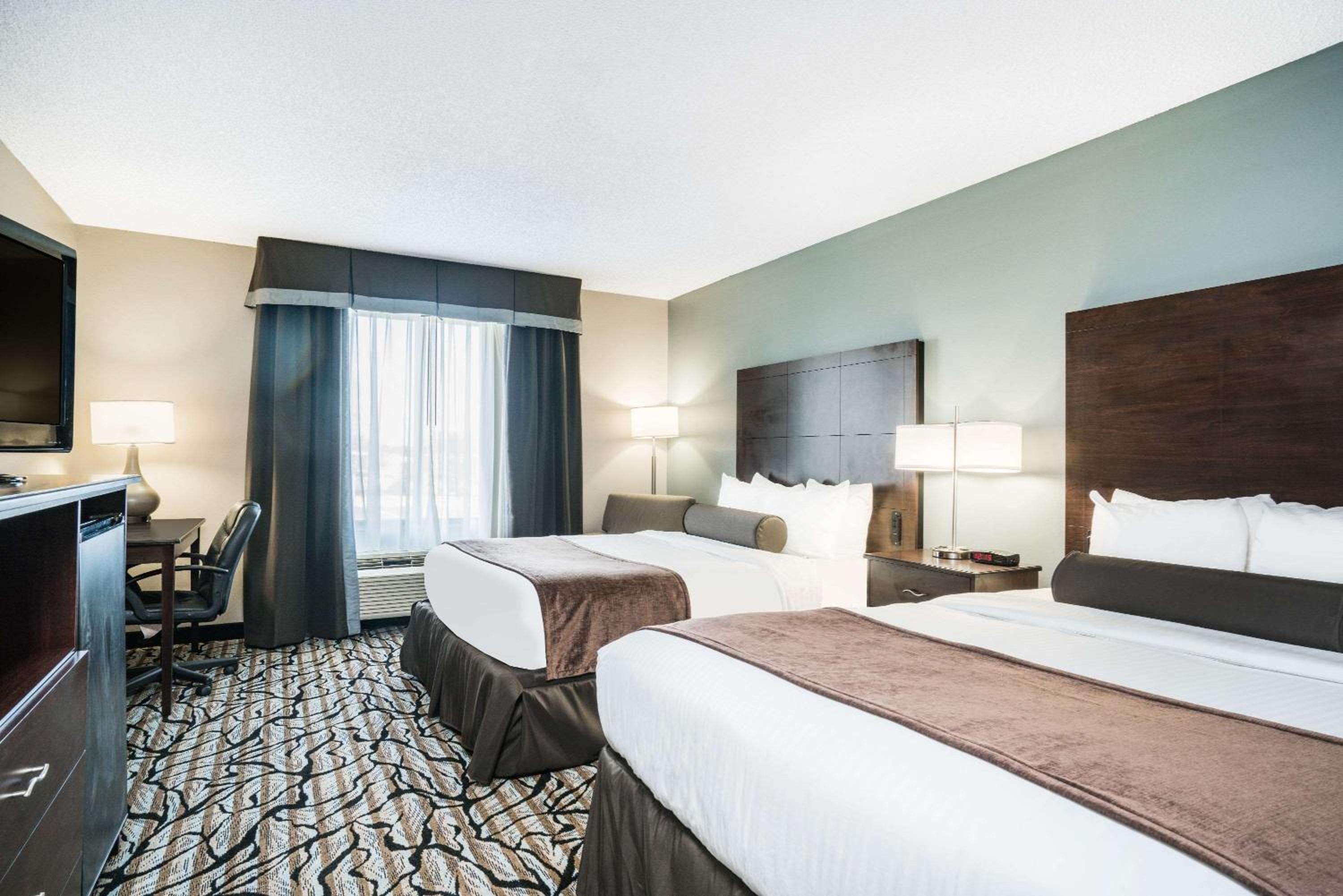 Queen Room with Two Queen Beds - Non-Smoking