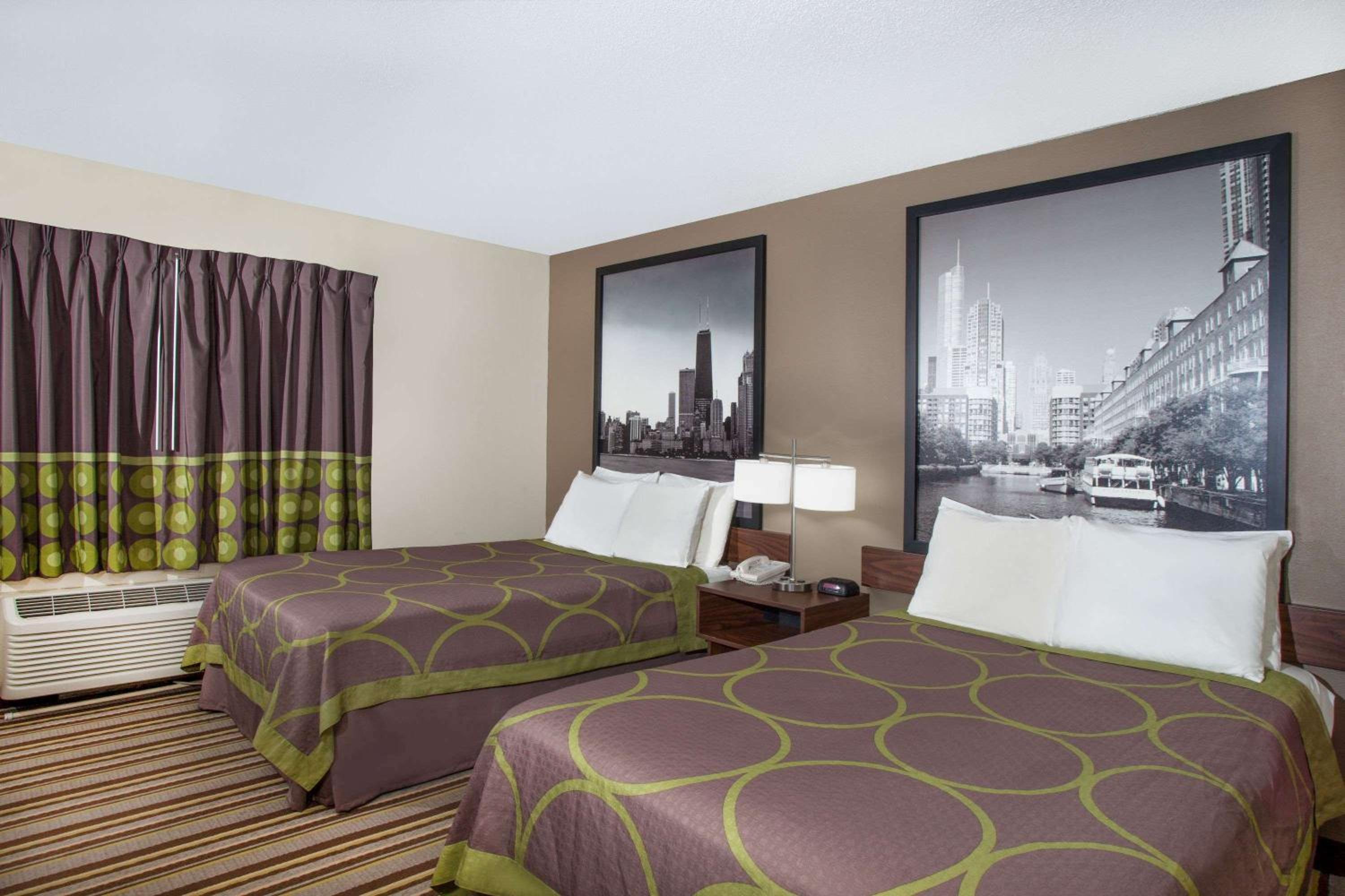 Double Room with Two Double Beds - Non-Smoking - Photo 1