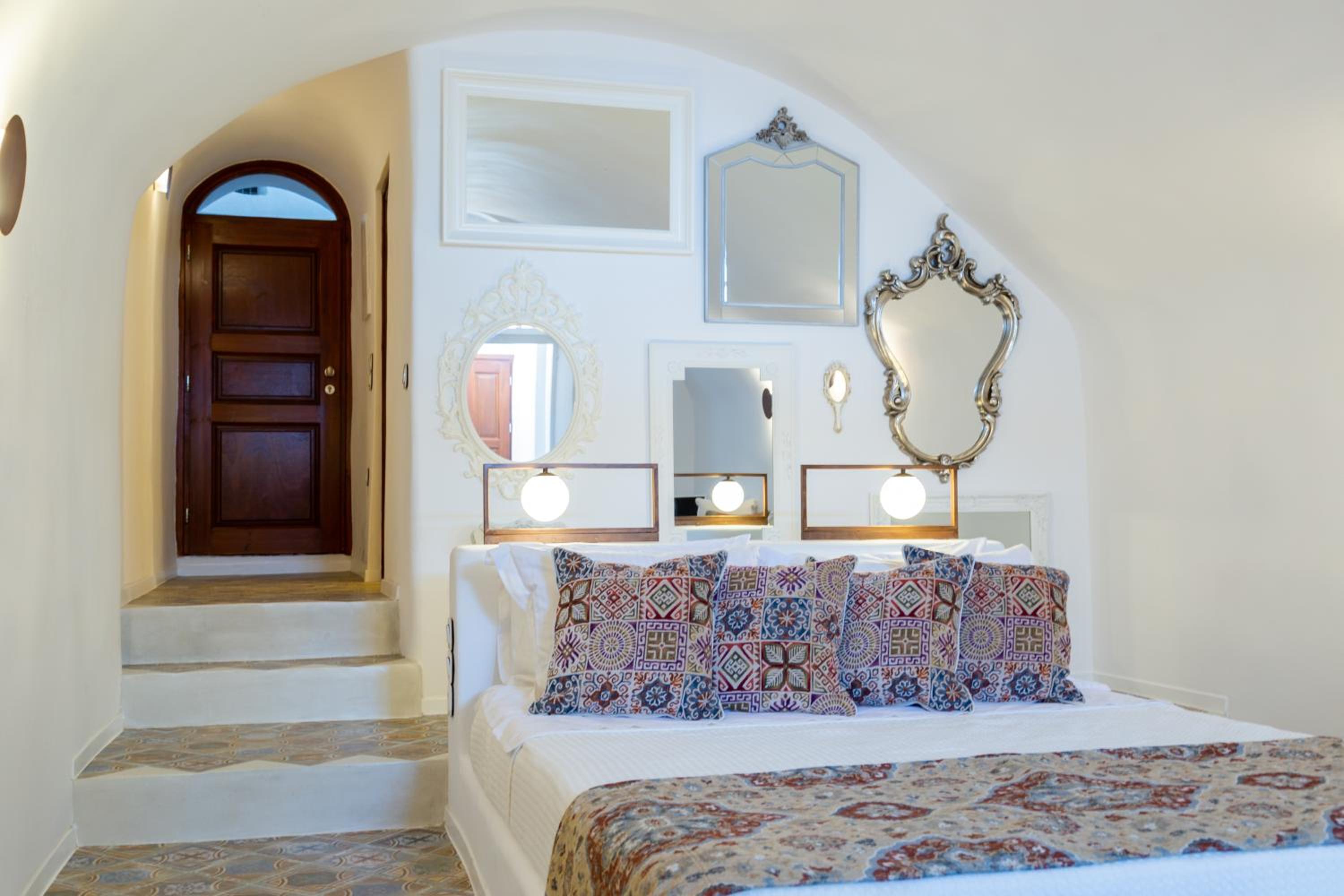 One-Bedroom House photo 1