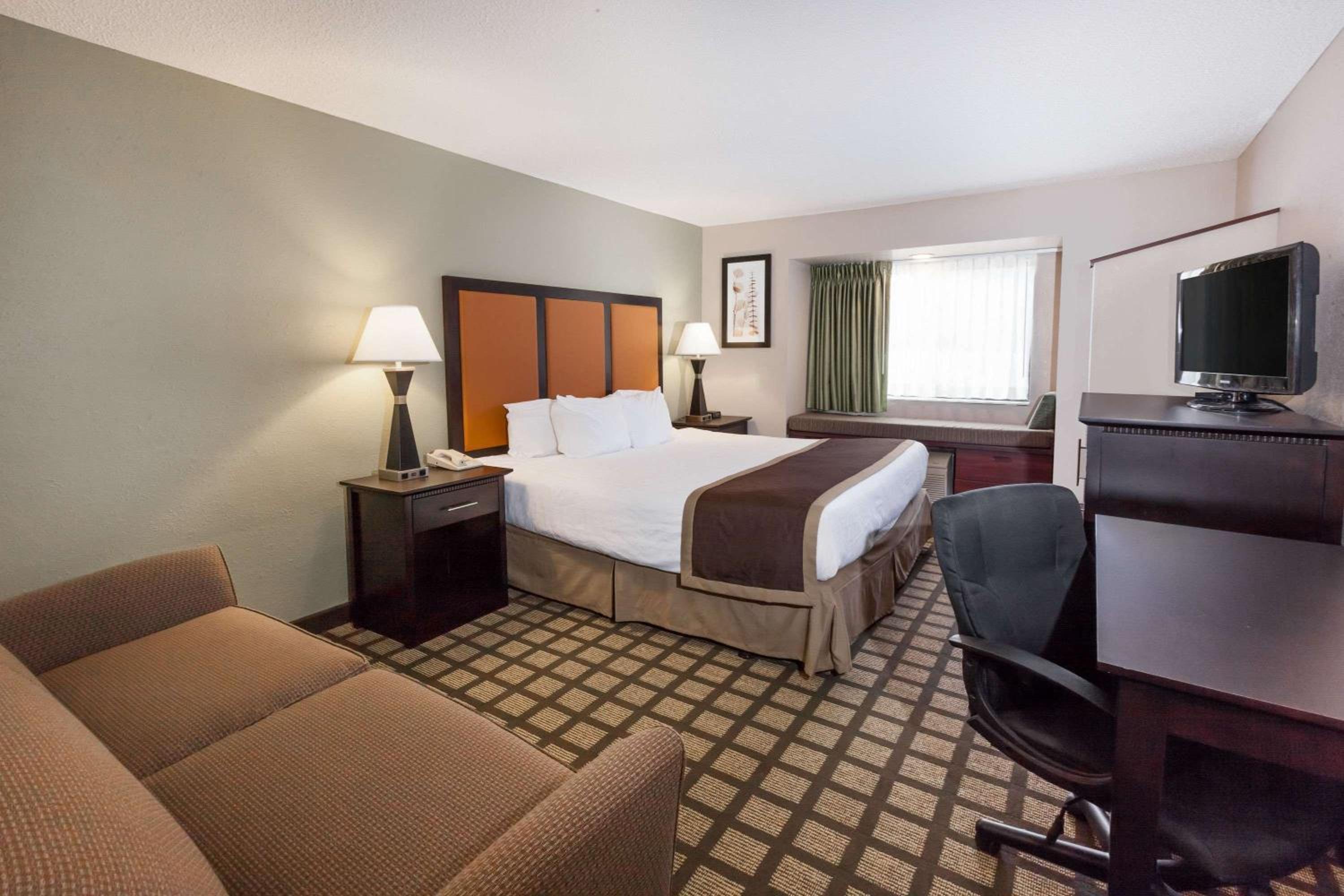 Business King Room - Photo 2