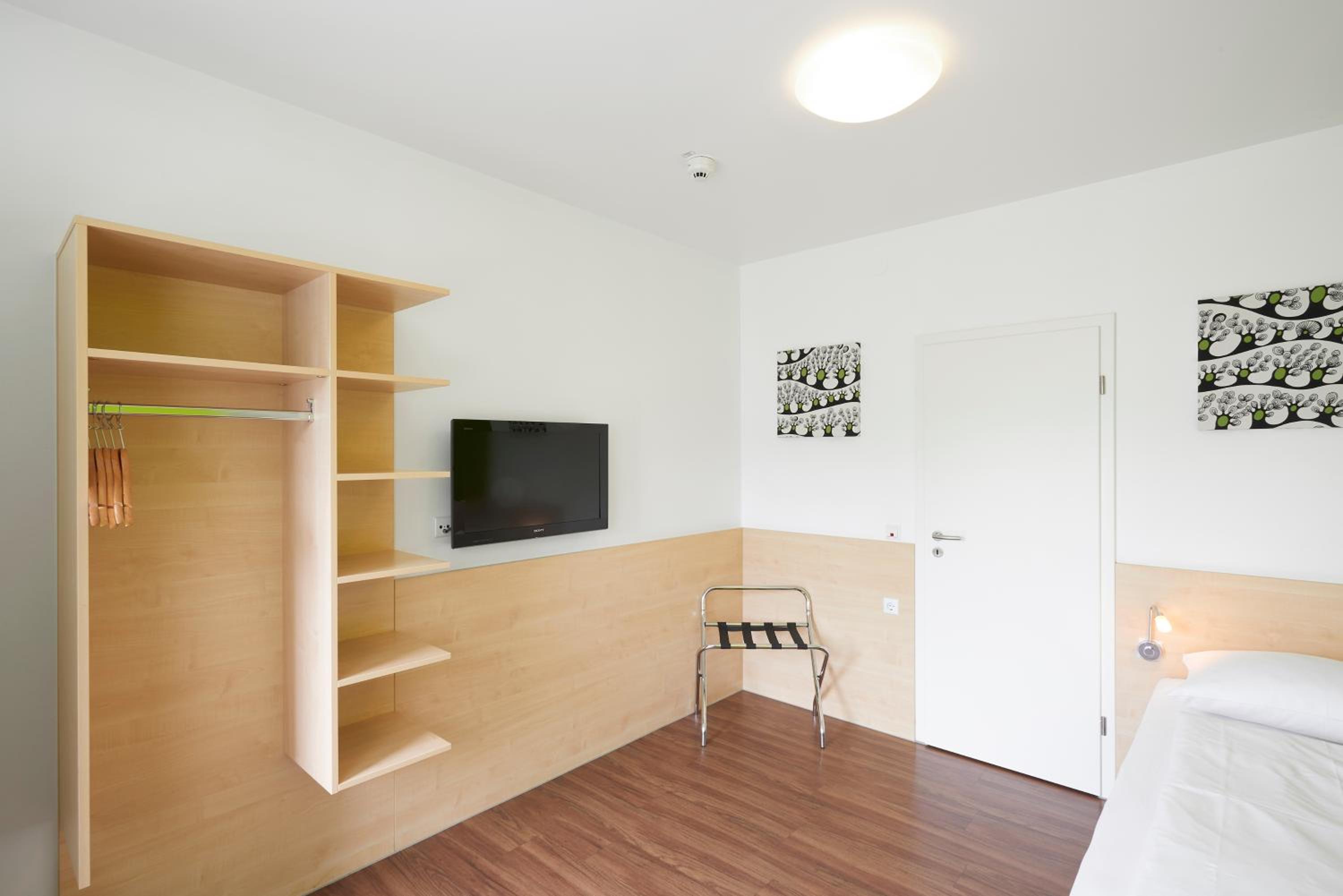 Single Room photo 2