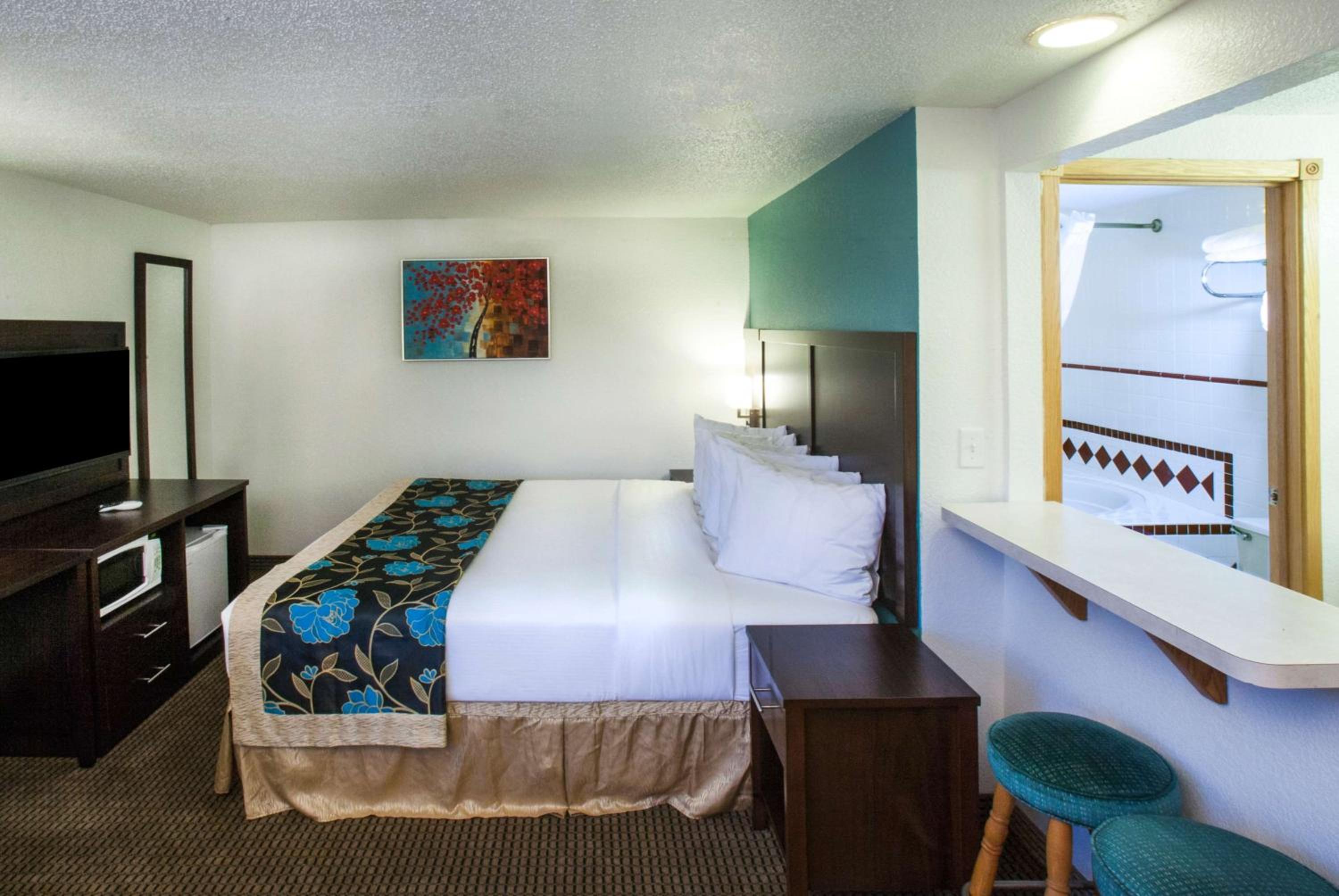 Queen Room - Disability Access/Non-Smoking - Photo 4