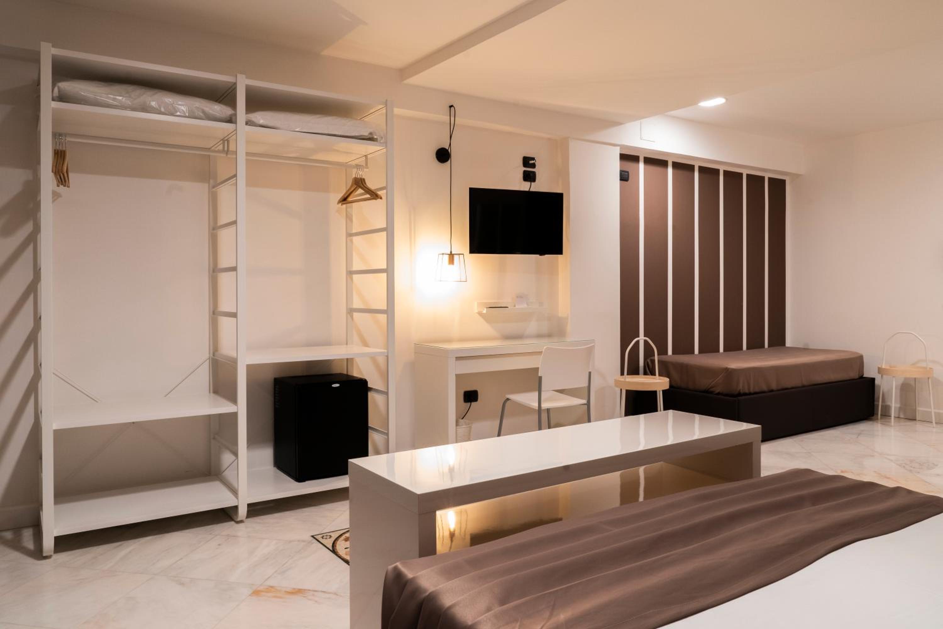 Junior Suite with Sea View - Photo 10