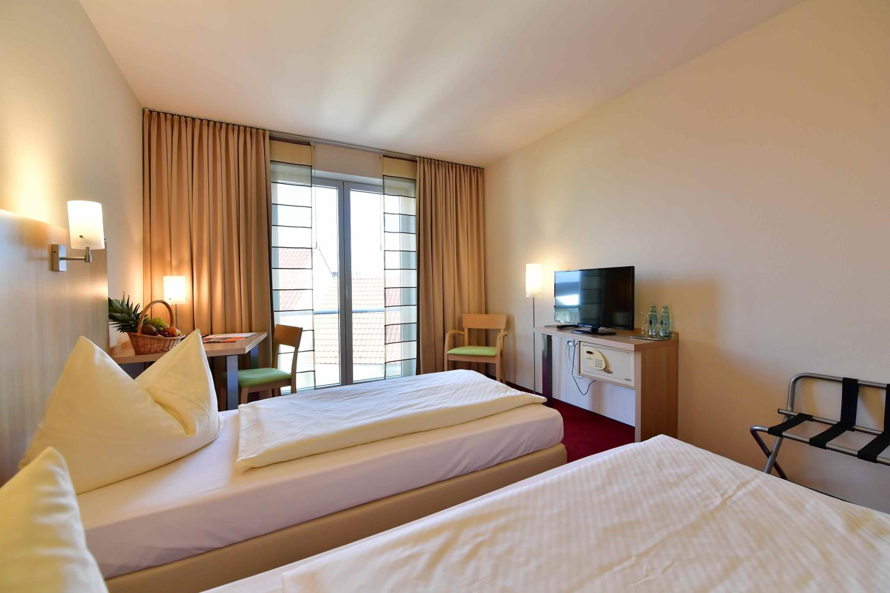 Double Room - Photo 5