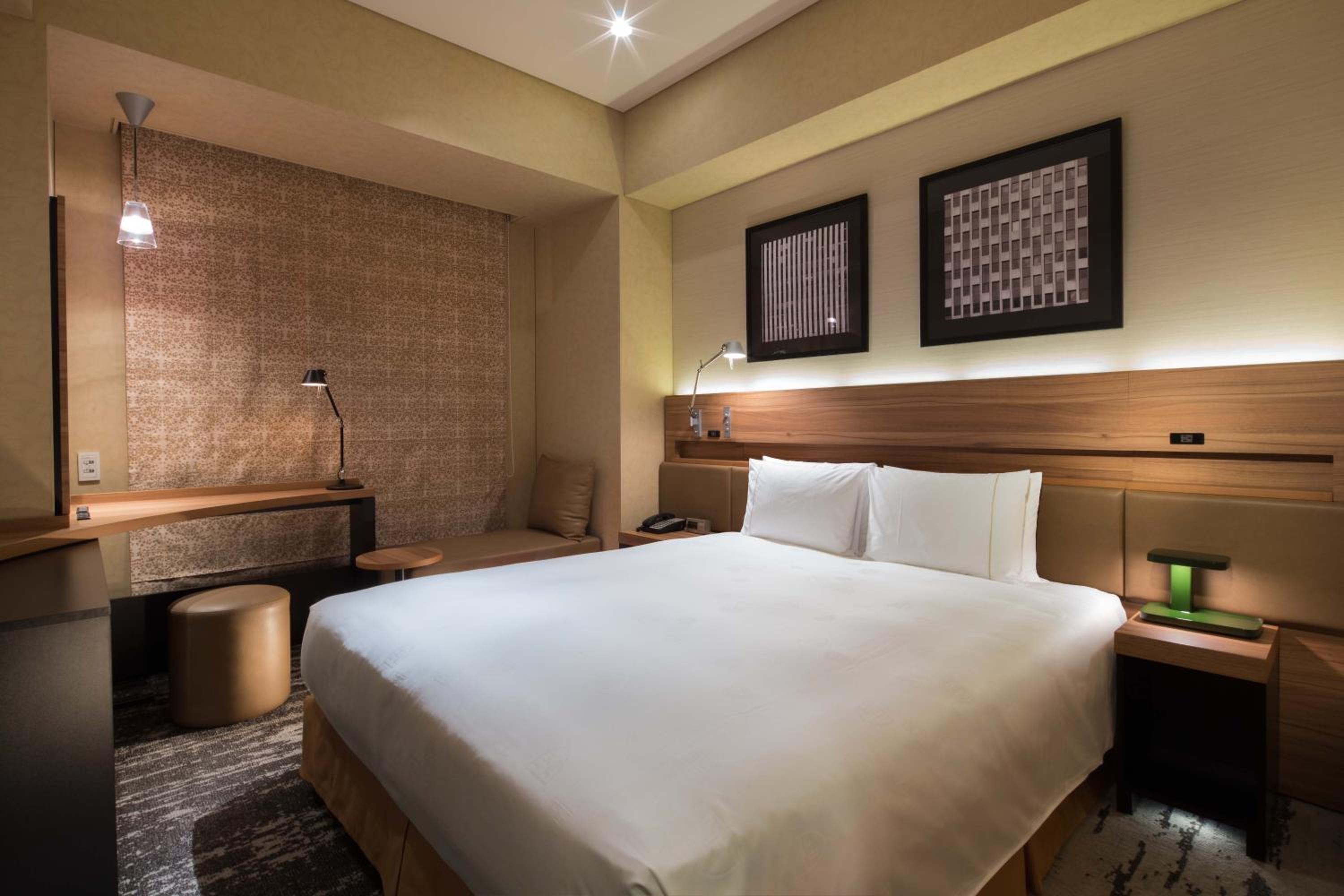 The Royal Park Hotel Iconic Tokyo Shiodome bedroom photo