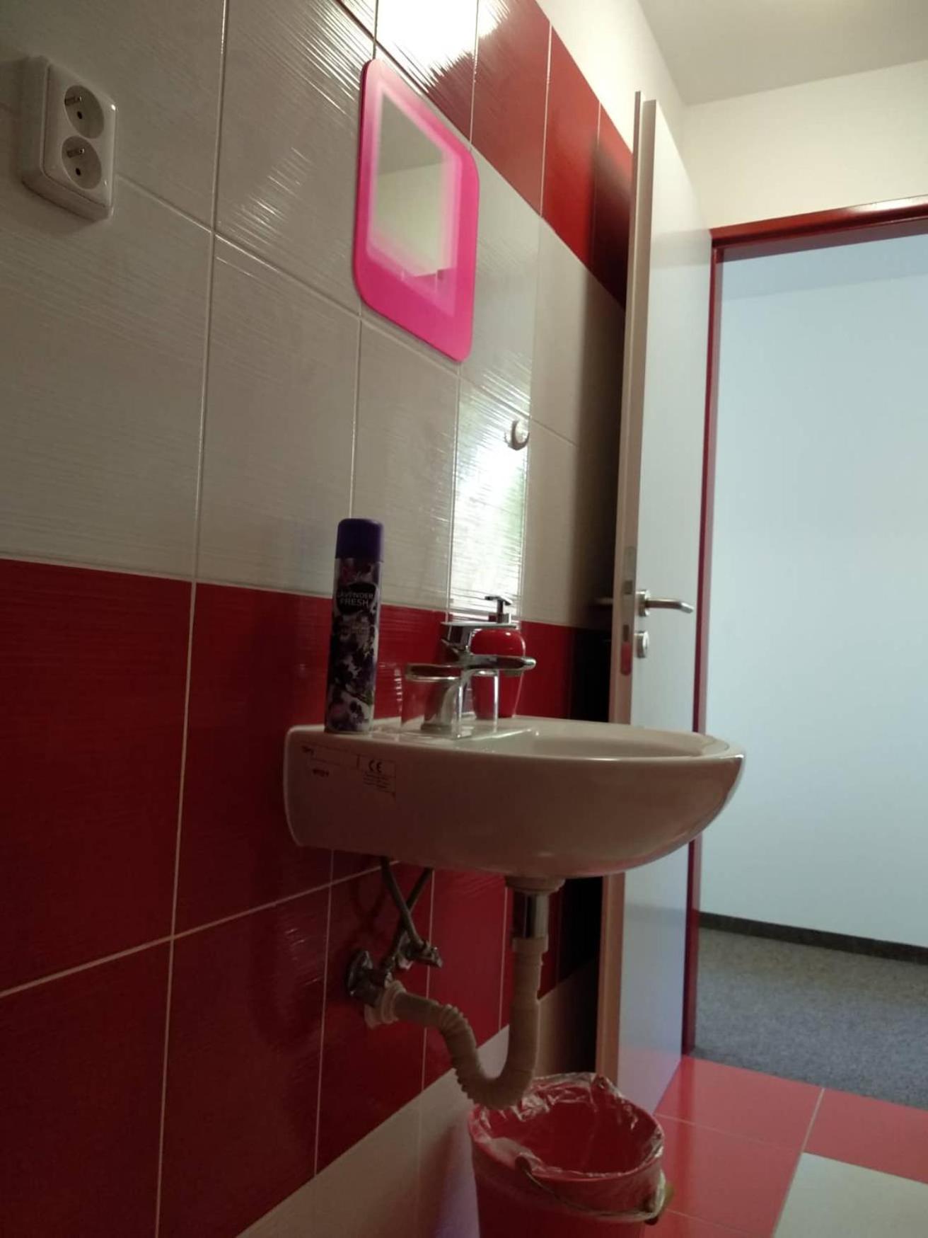 Quadruple Room with Private Bathroom photo 2