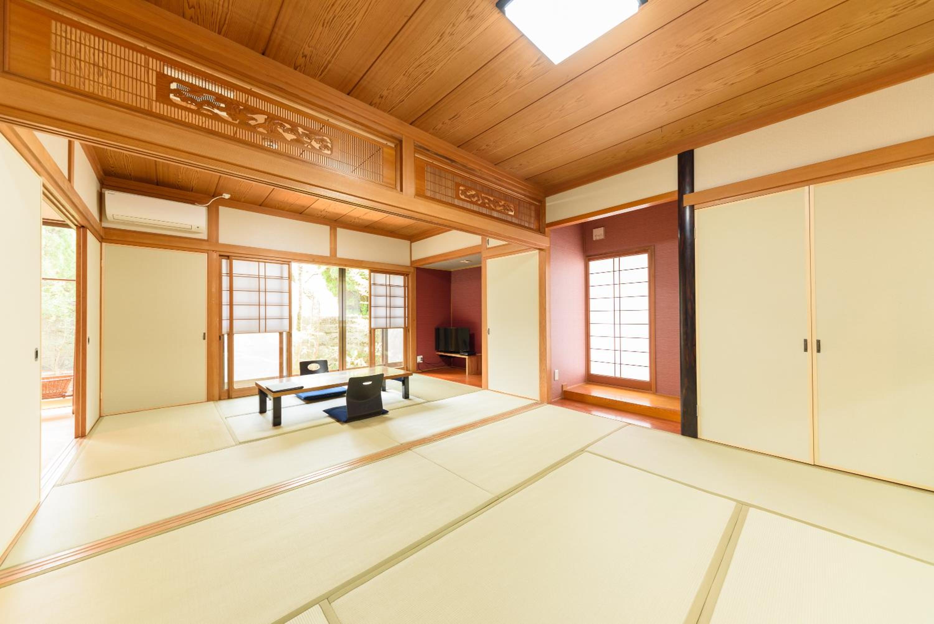 Japanese Western Room with Private Bath - Annex - Beni photo 3