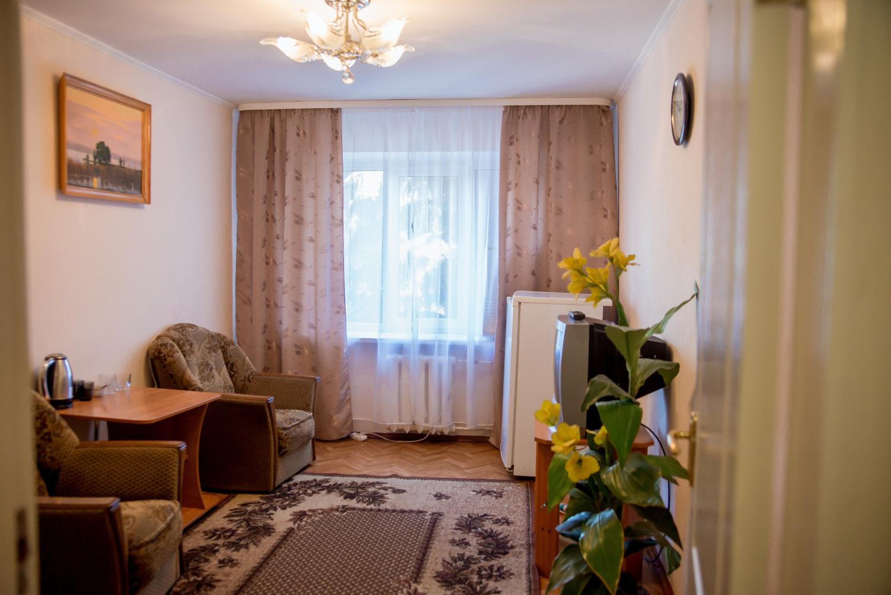 Family Room With Private Bathroom photo 1