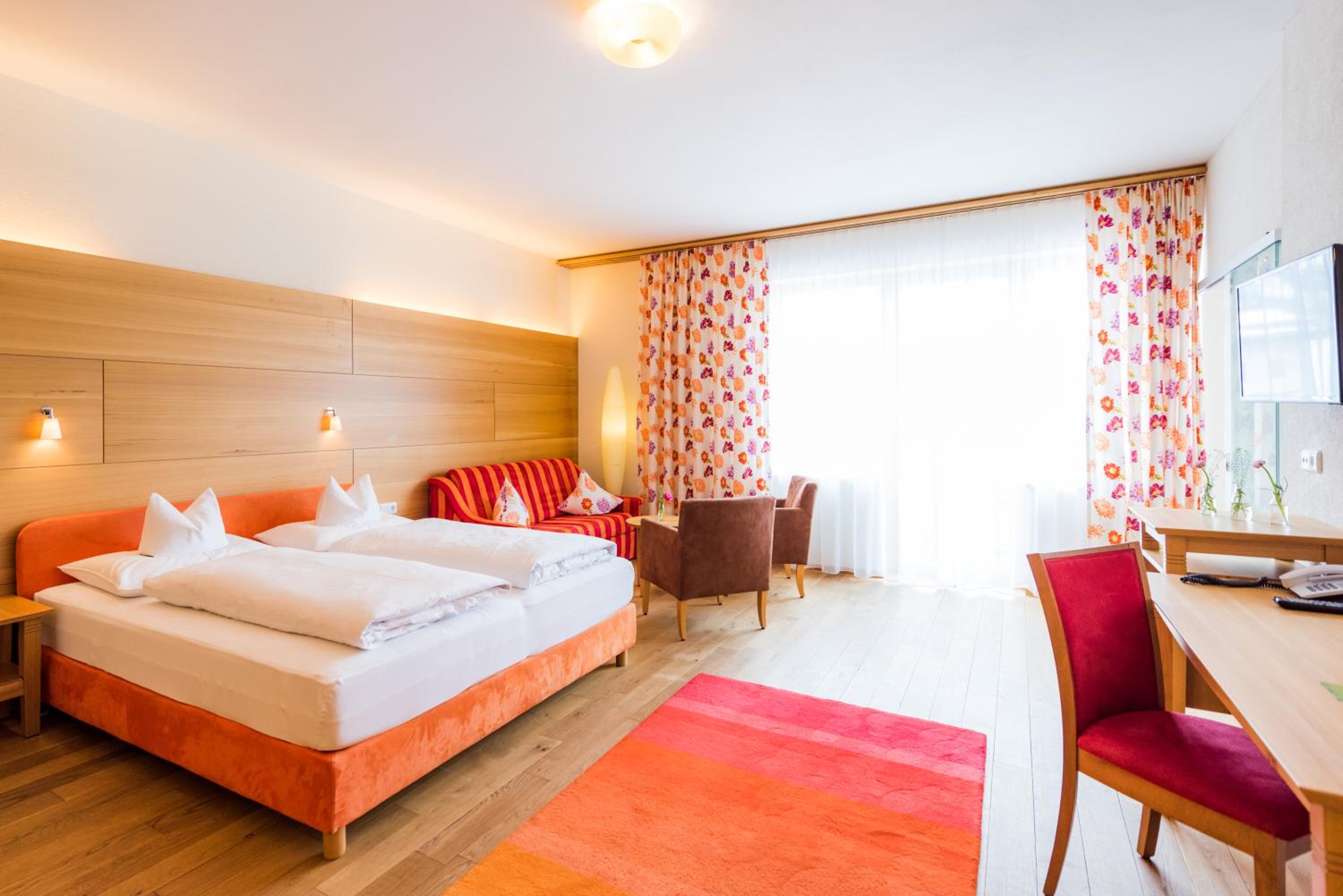 Suite with Balcony - Photo 1