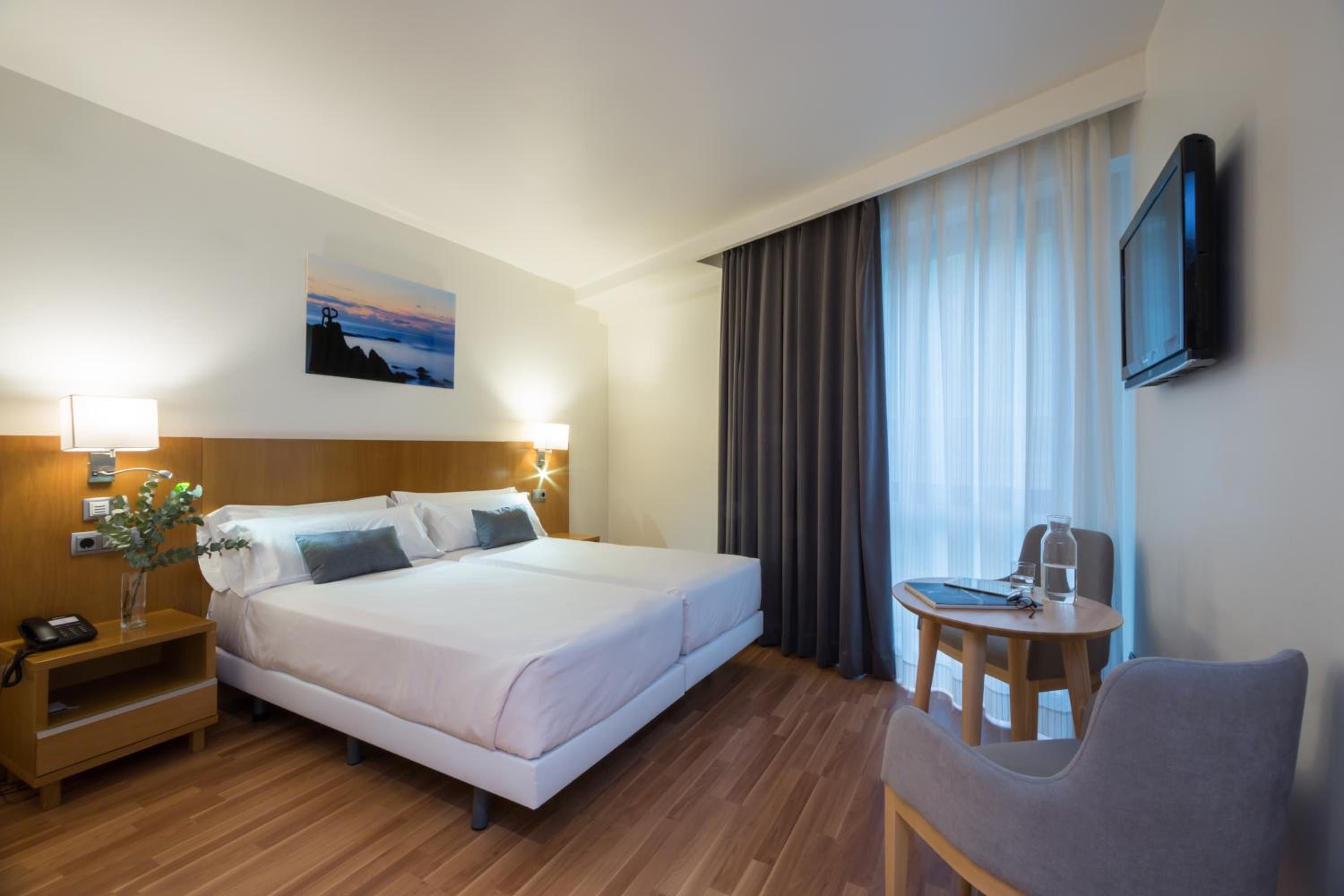 Double or Twin Room - Photo 1