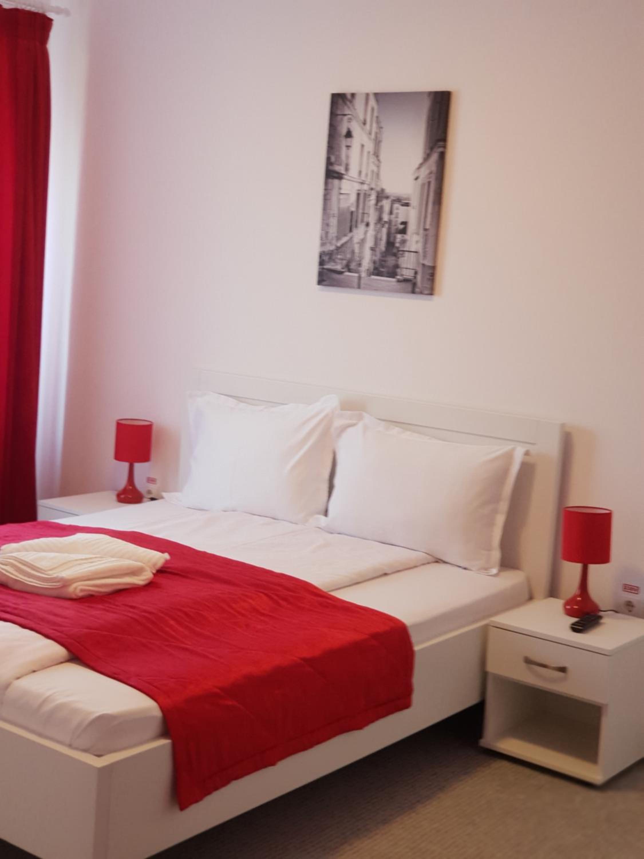 Double Room with Private Bathroom photo 3