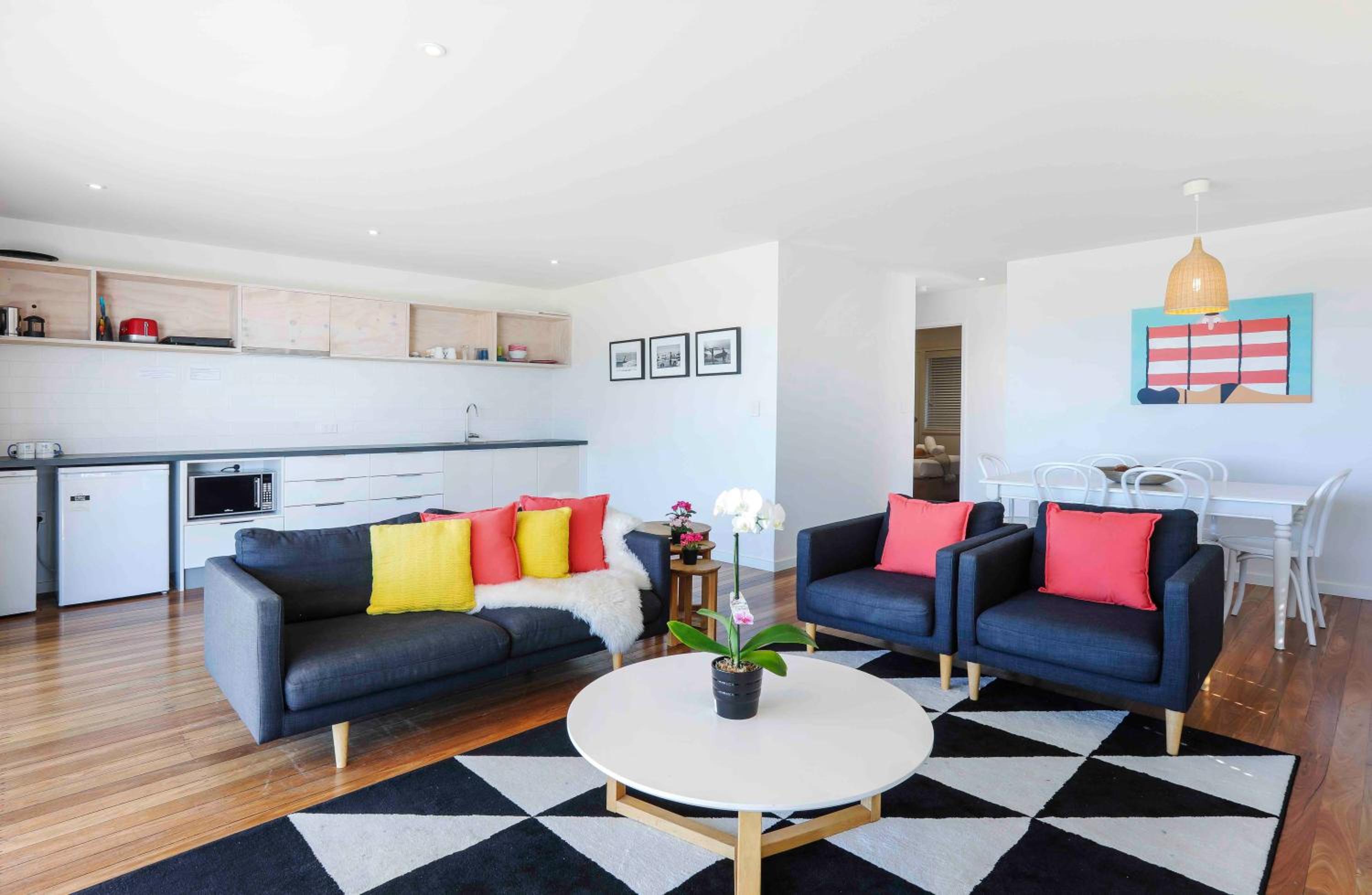 Deluxe Two-Bedroom Apartment With Balcony - Ocean View